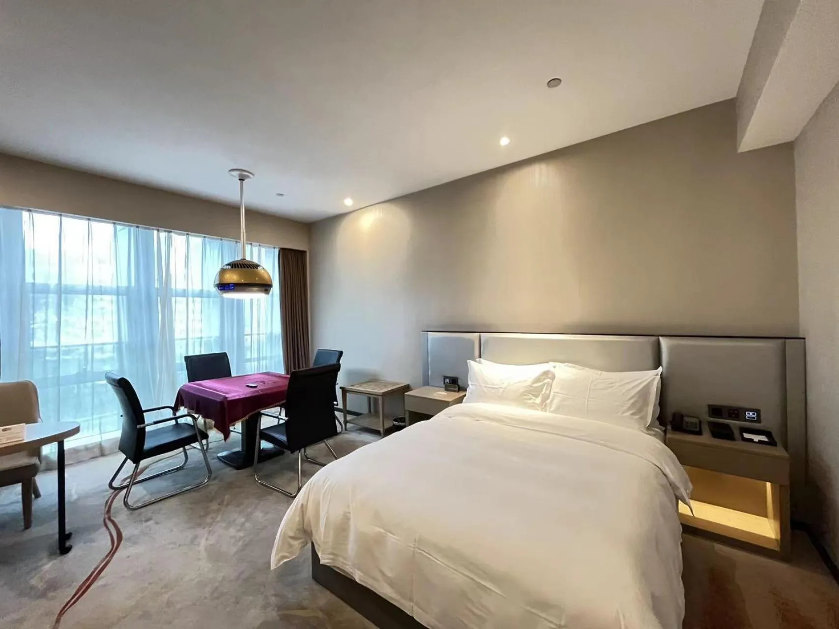 Bed in Qingyuan Argyle Hotel