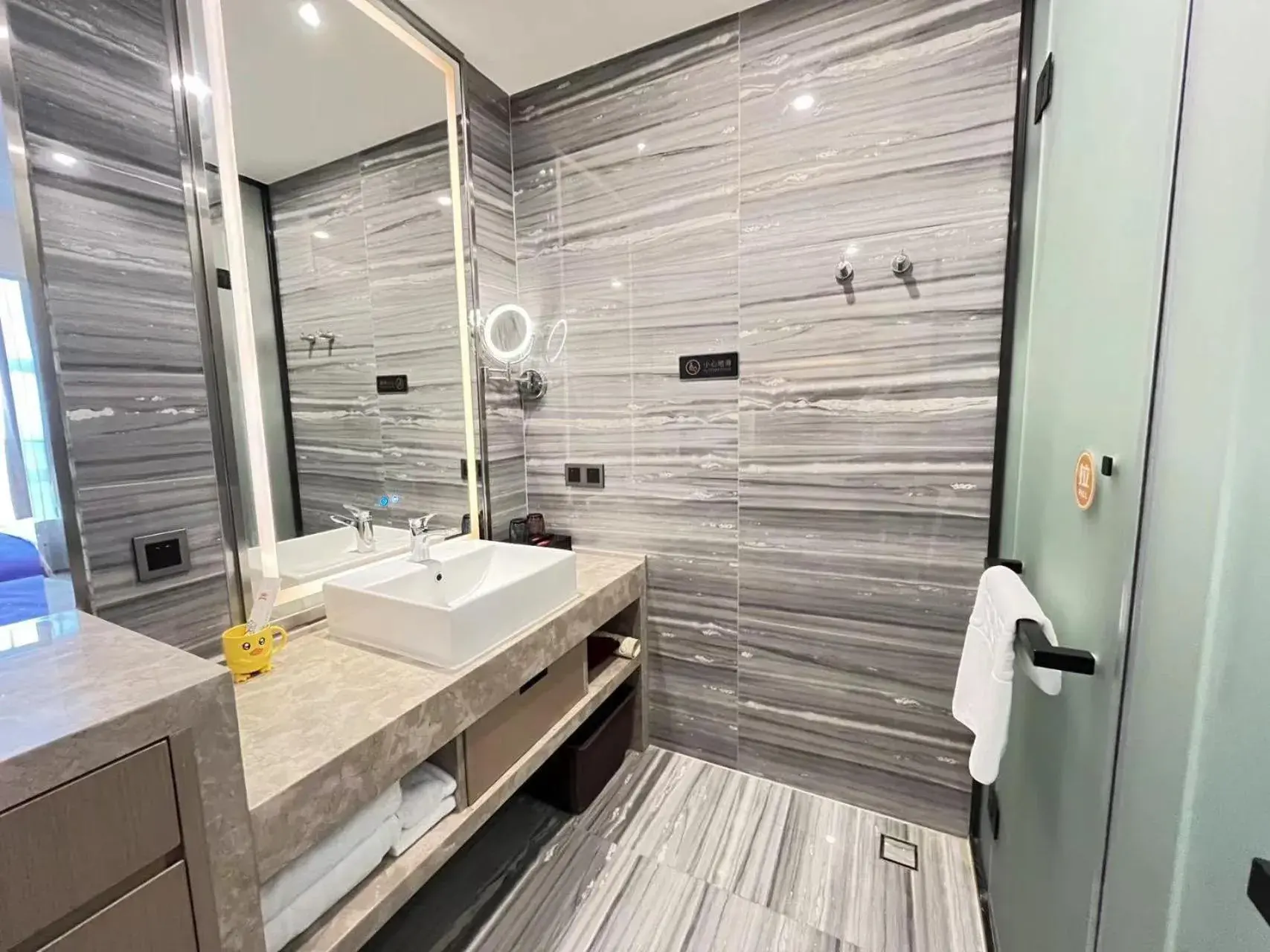 Family Twin Room in Qingyuan Argyle Hotel Family Twin Room in Qingyuan Argyle Hotel