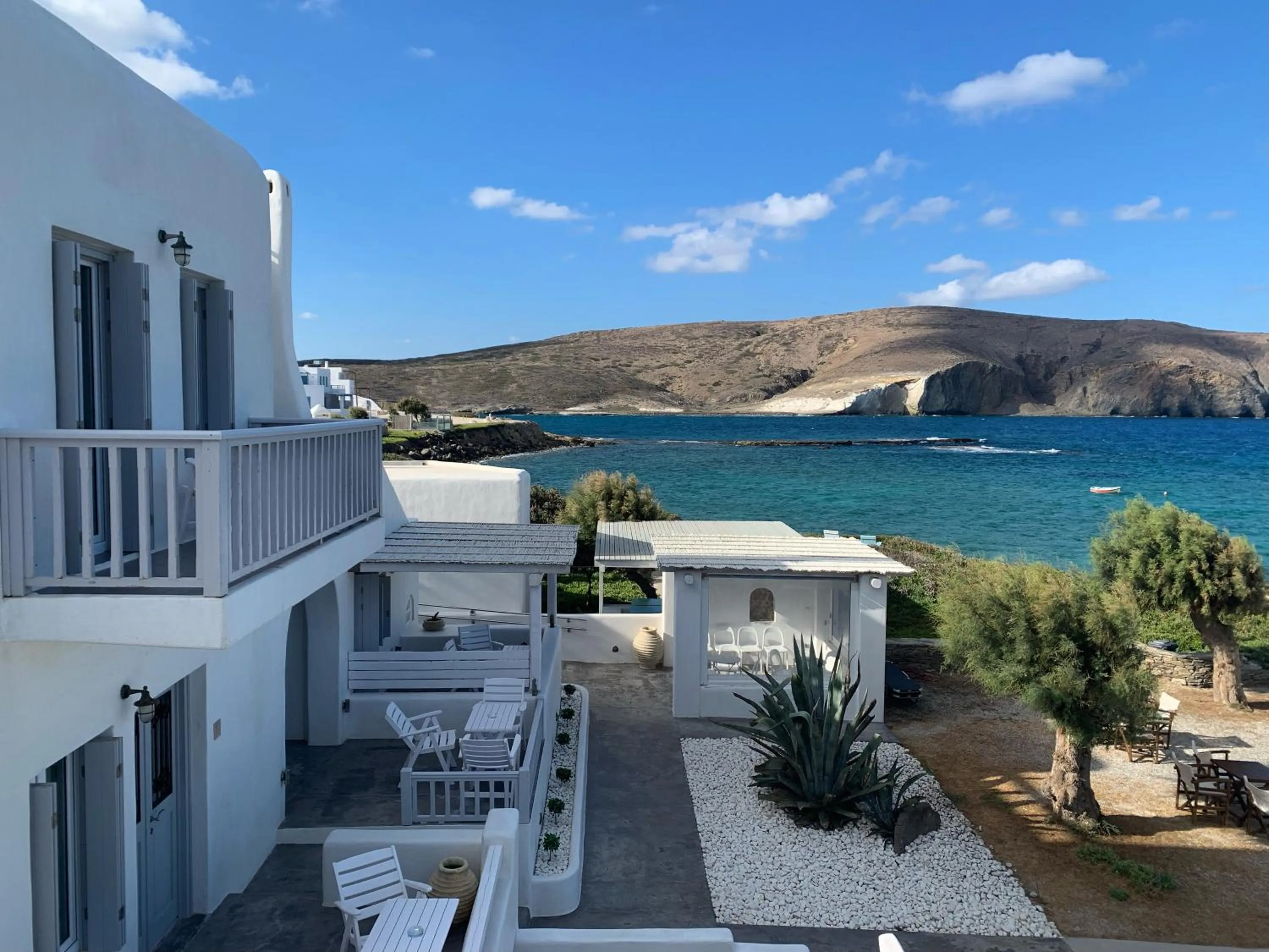 Property building in Nefeli Sunset Studios