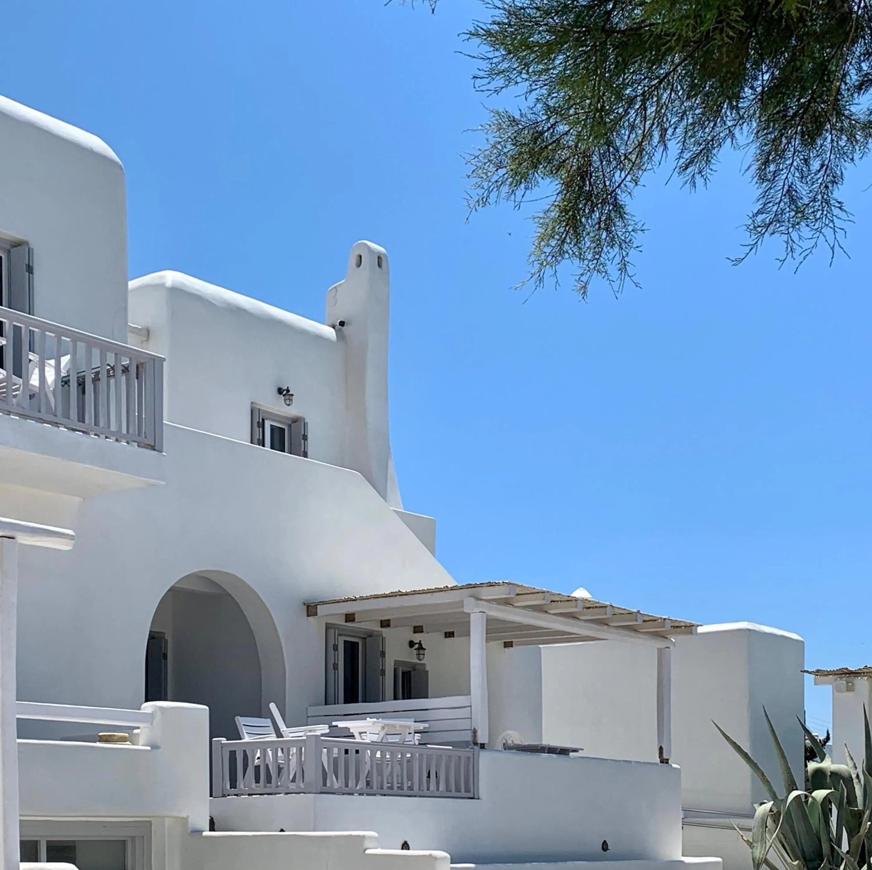 Property building in Nefeli Sunset Studios