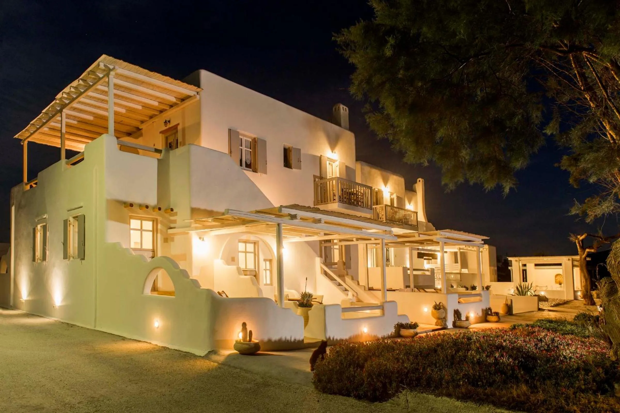 Facade/entrance in Nefeli Sunset Studios