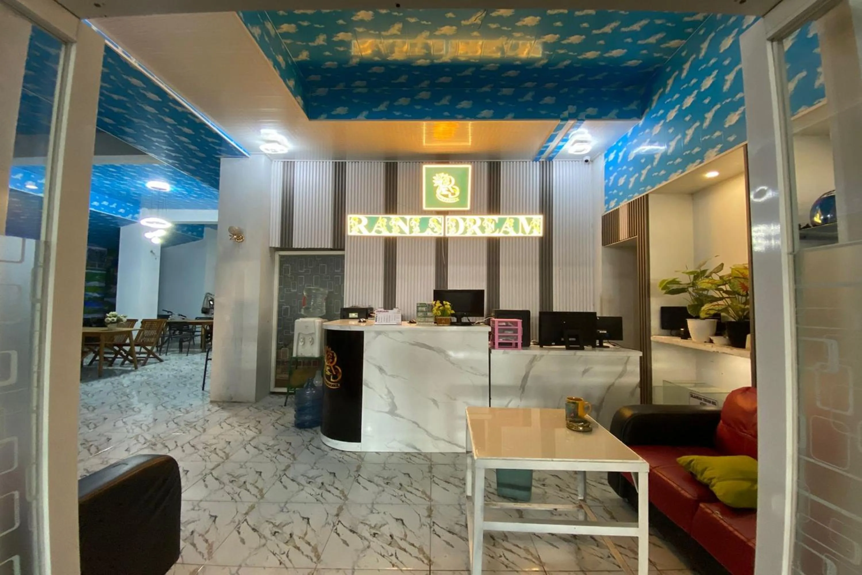 Lobby or reception in Ranls Dream Syari'ah Banda Aceh