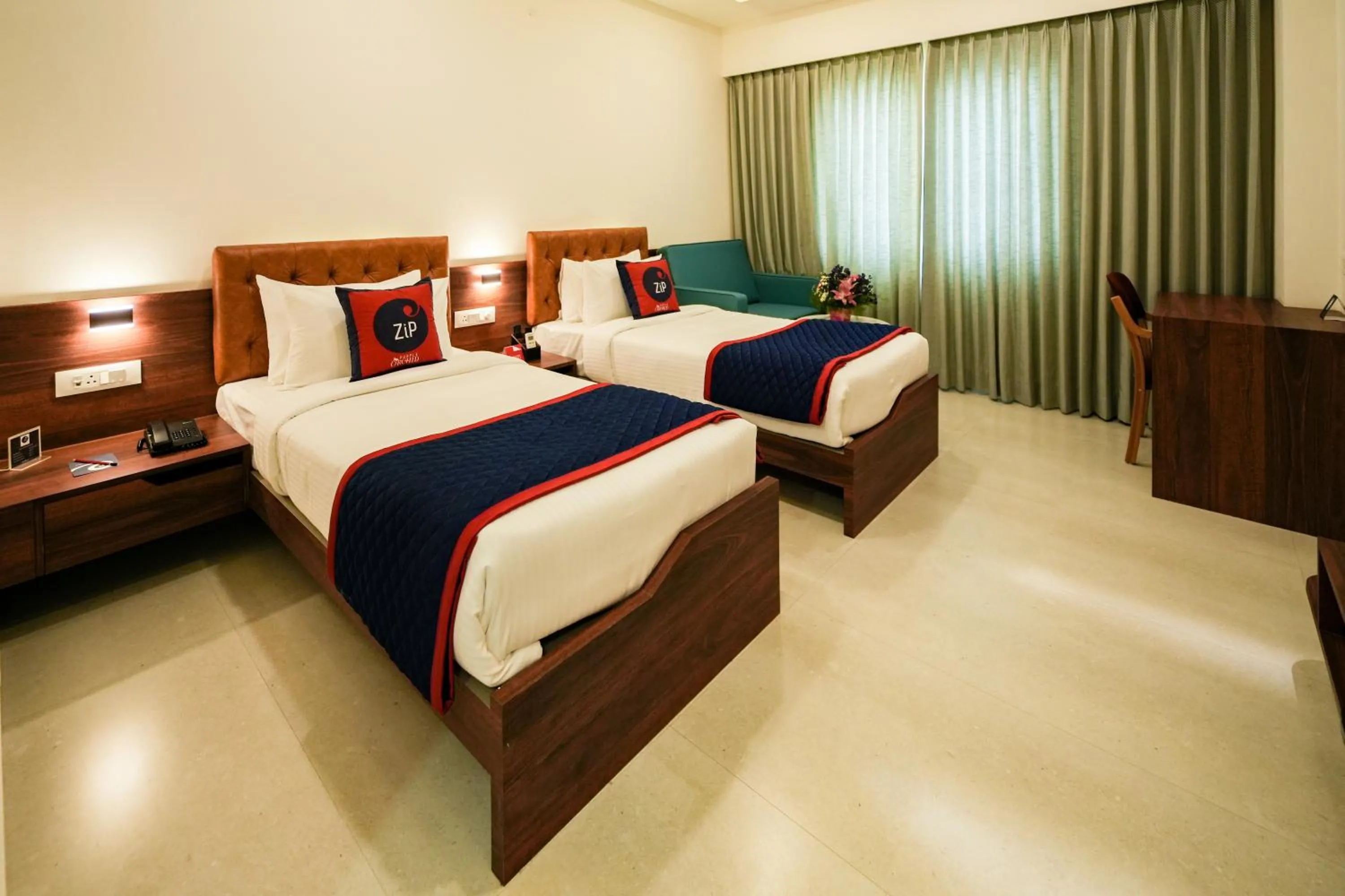 Bed in Zip By Spree Hotels PurpleOrchid Whitefield