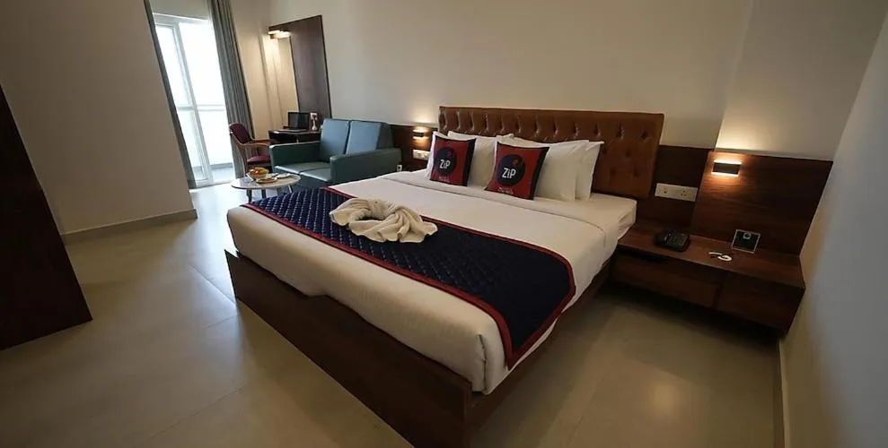 Bed in Zip By Spree Hotels PurpleOrchid Whitefield
