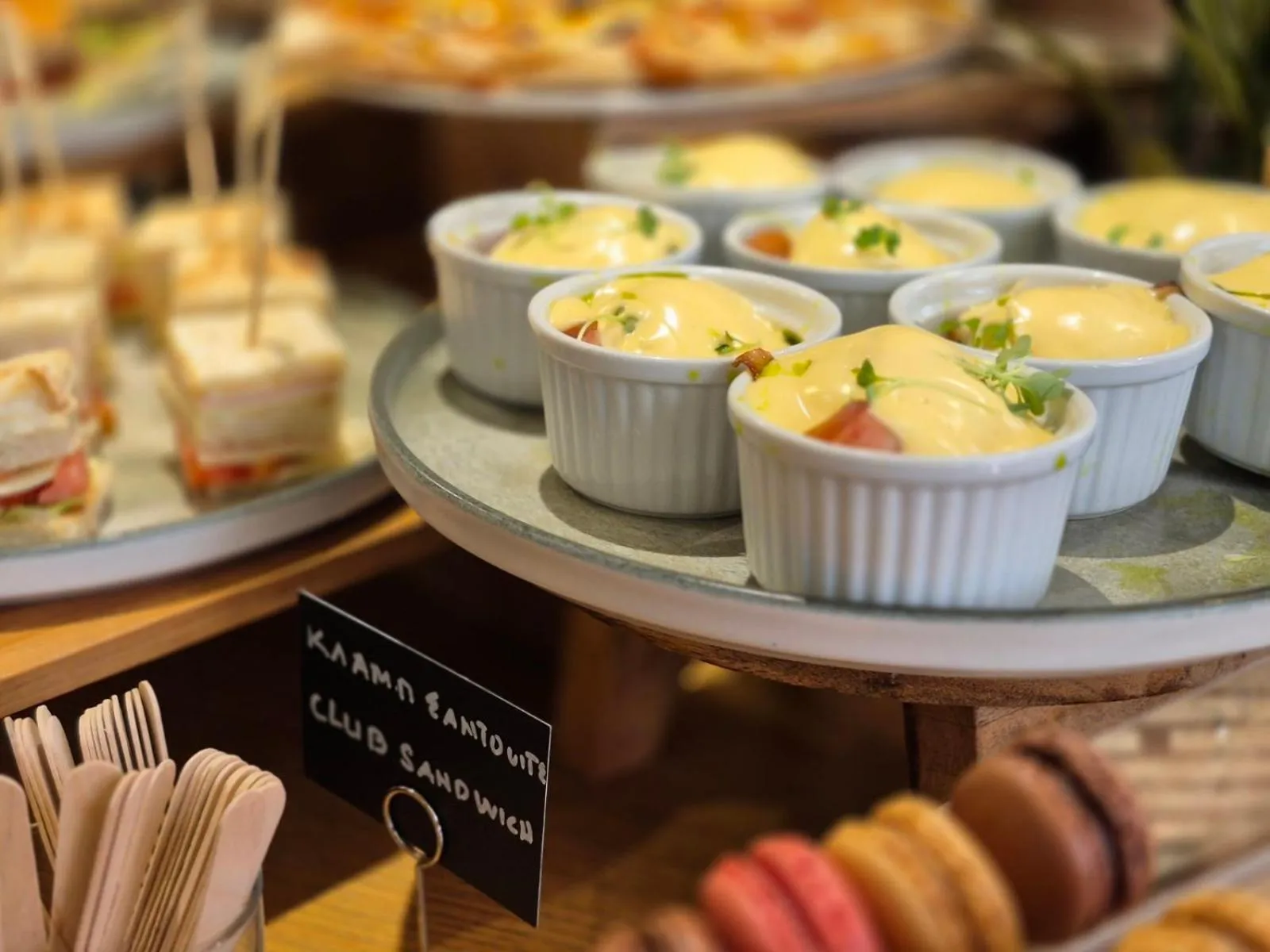 Restaurant/places to eat in Capsis Hotel Thessaloniki