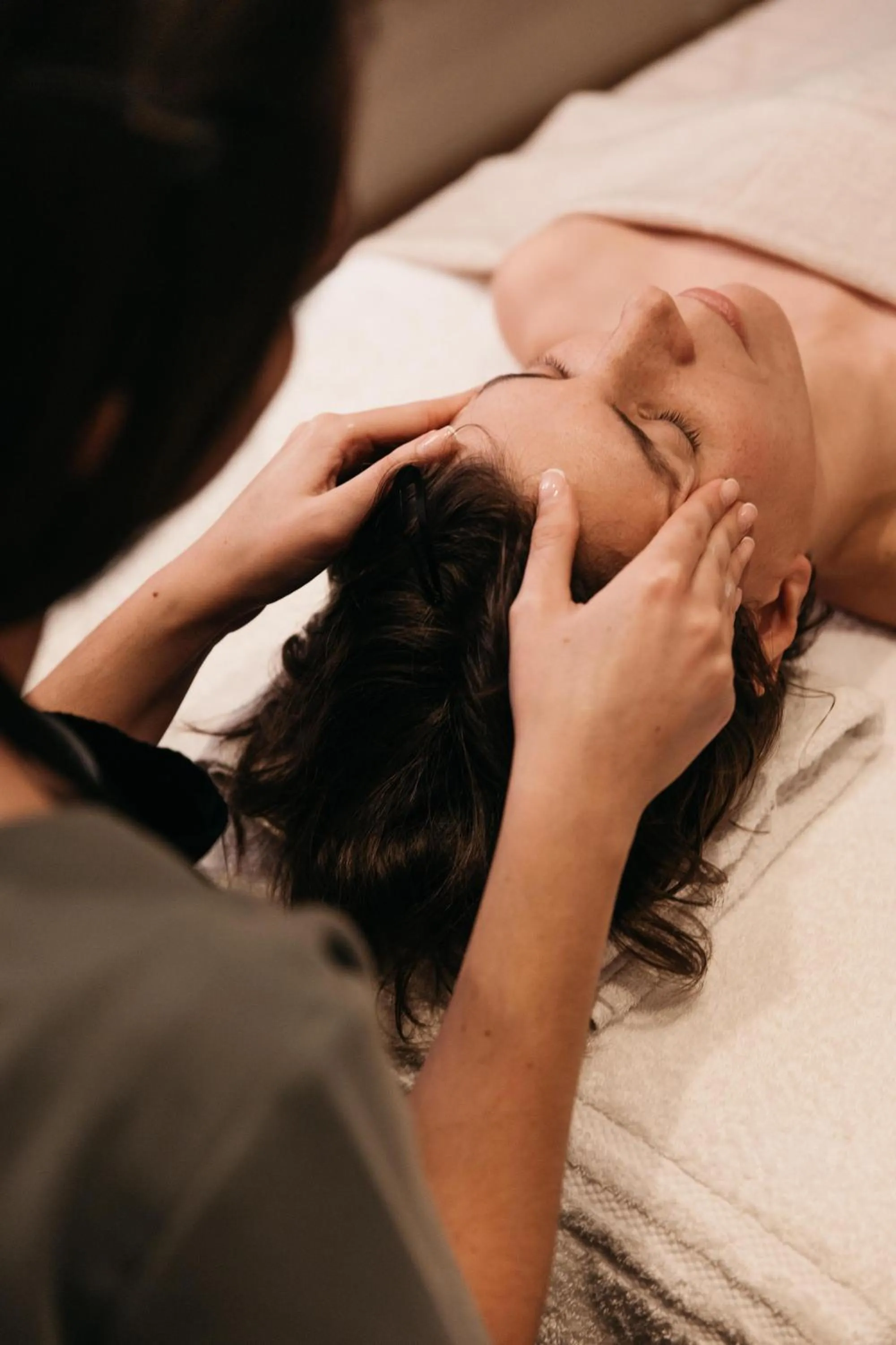 Massage in No 42 by GuestHouse, Margate