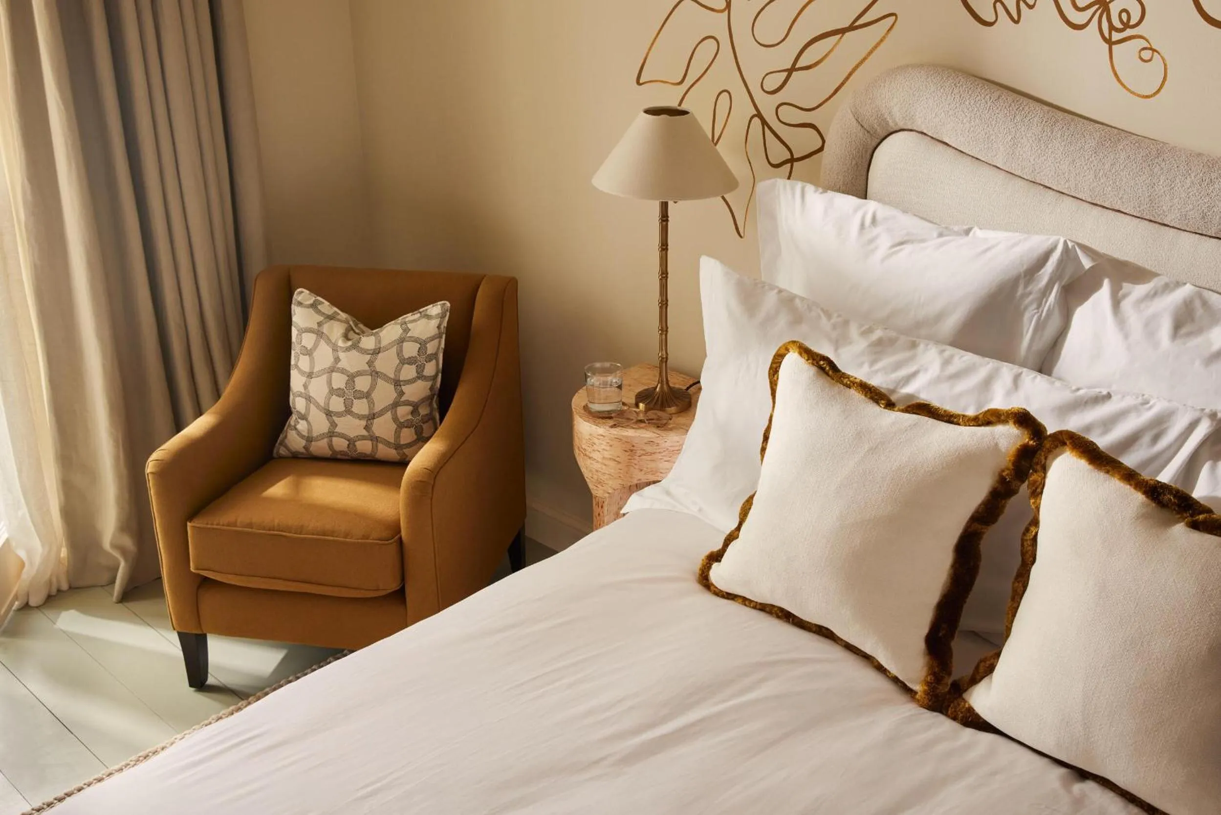 Bed in No 42 by GuestHouse, Margate