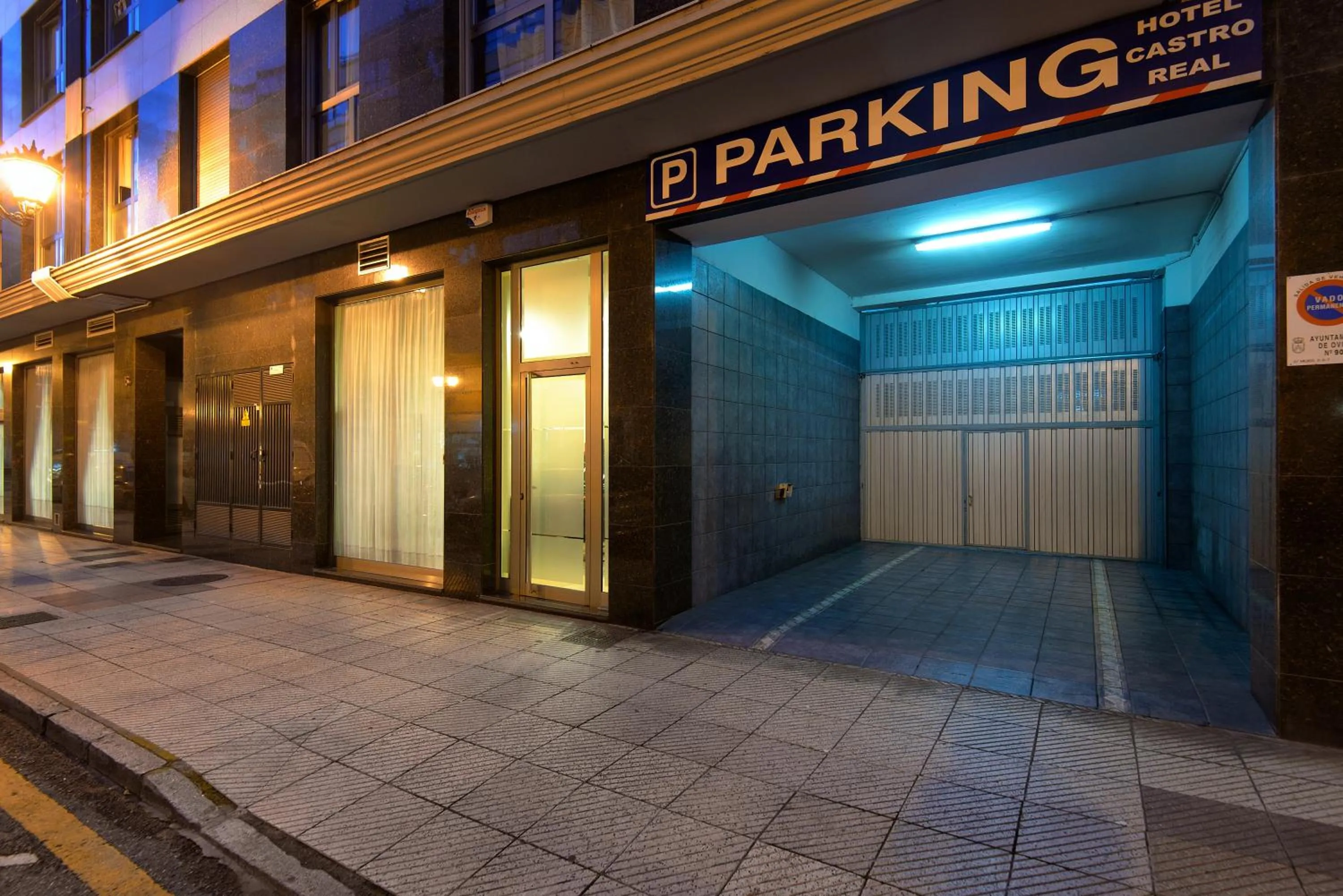 Property building in Hotel Castro Real