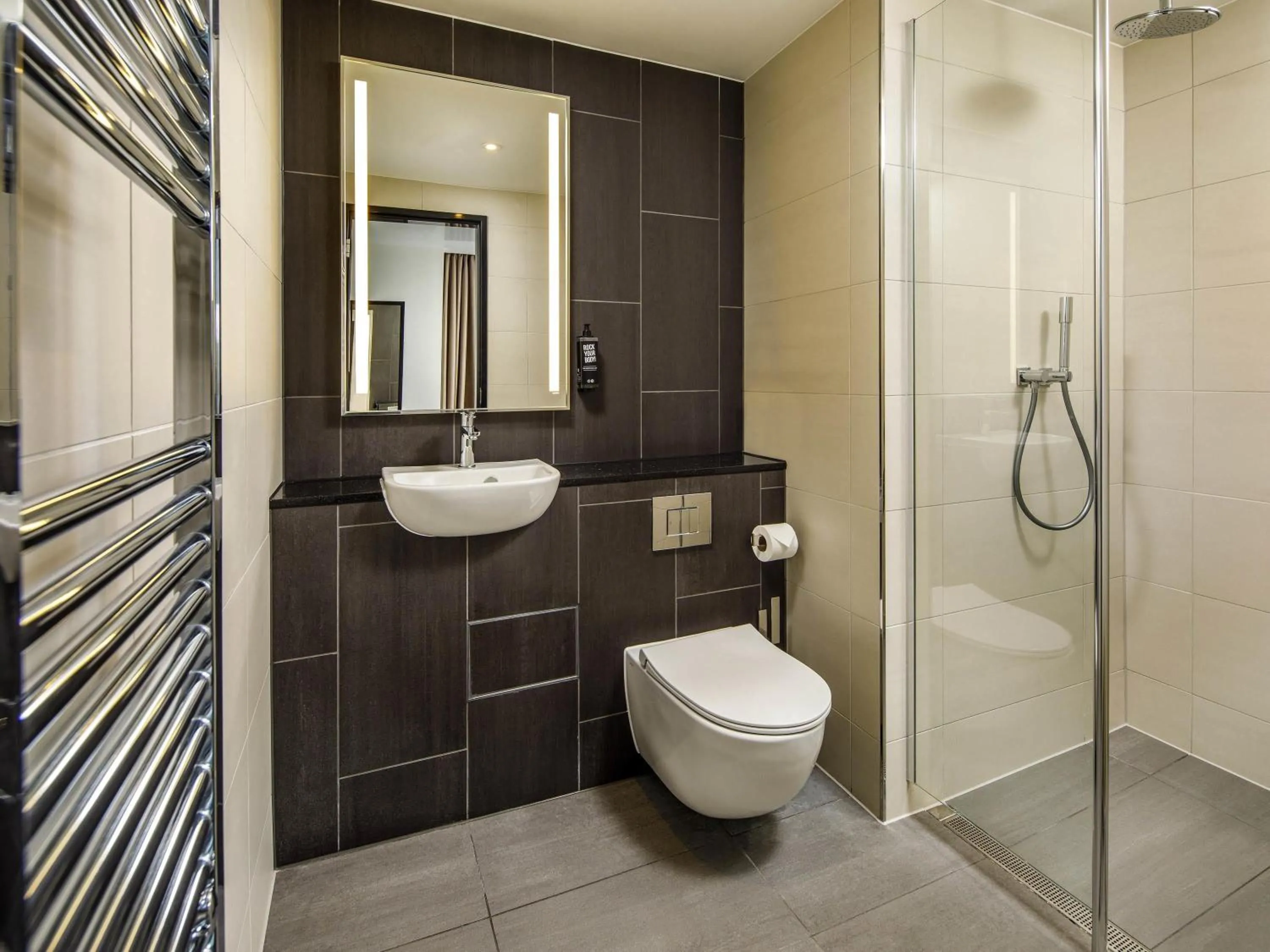 Bedroom in ibis Styles Paignton