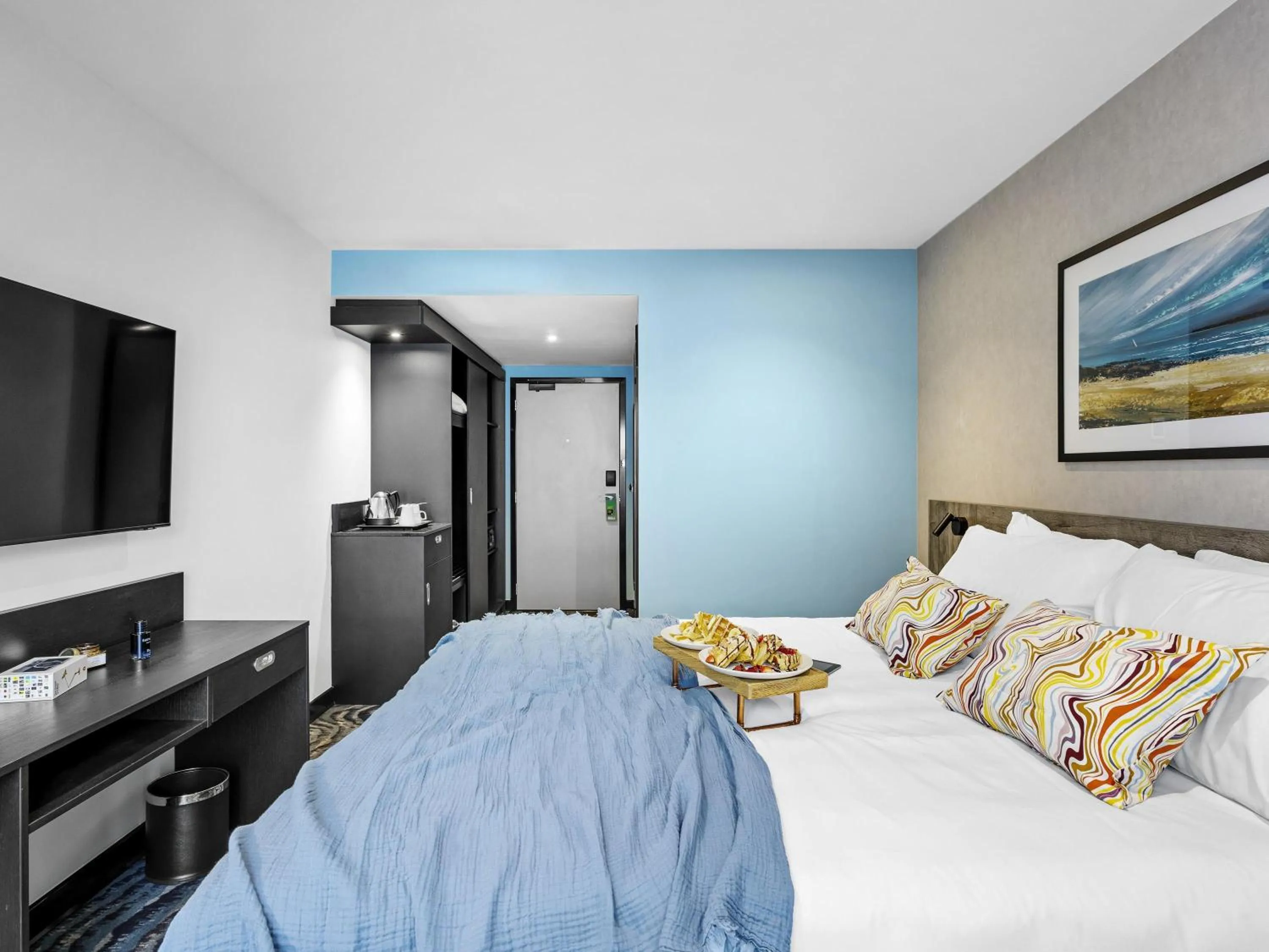 Bedroom, Bed in ibis Styles Paignton