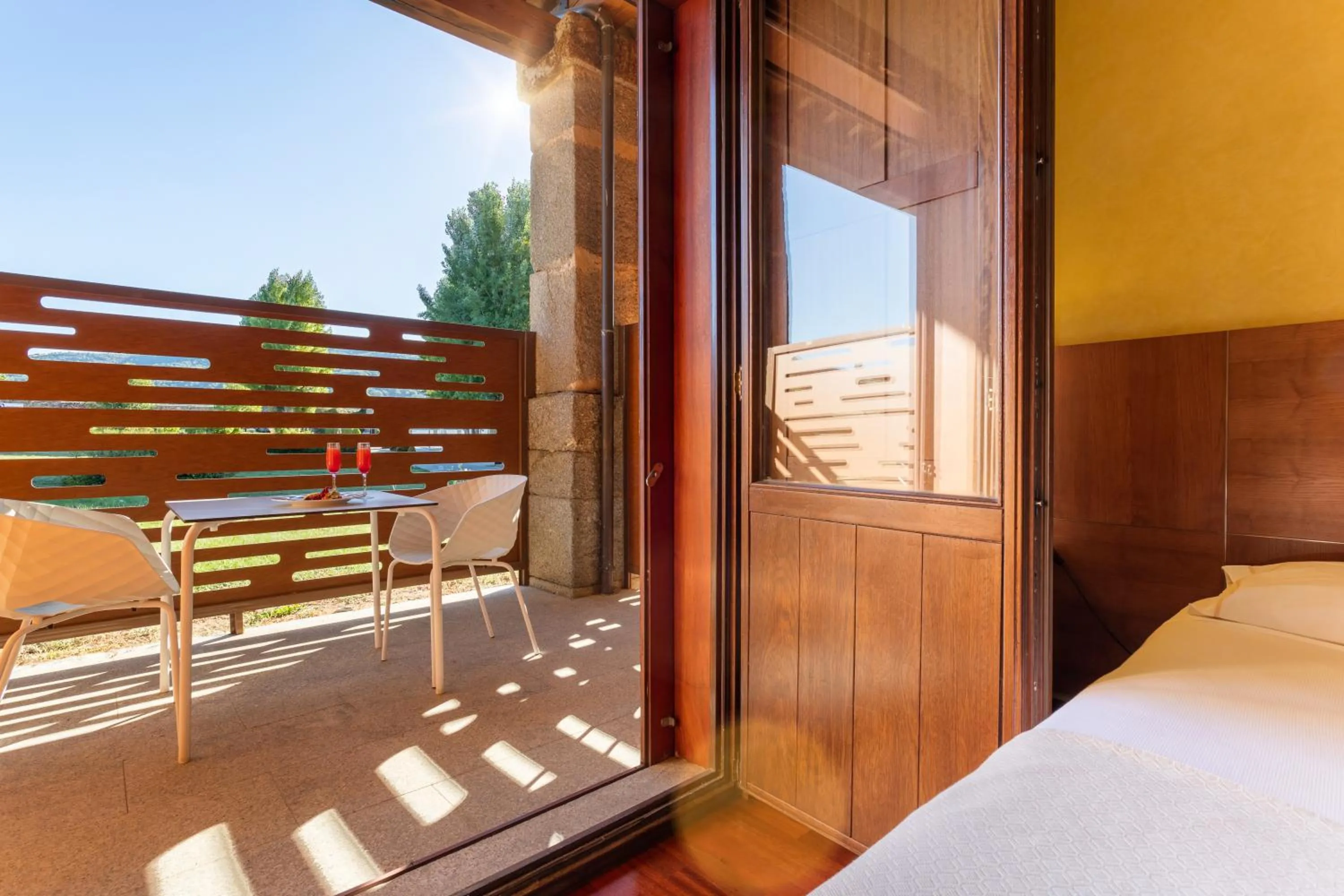 Balcony/Terrace, Bed in Izan Puerta de Gredos