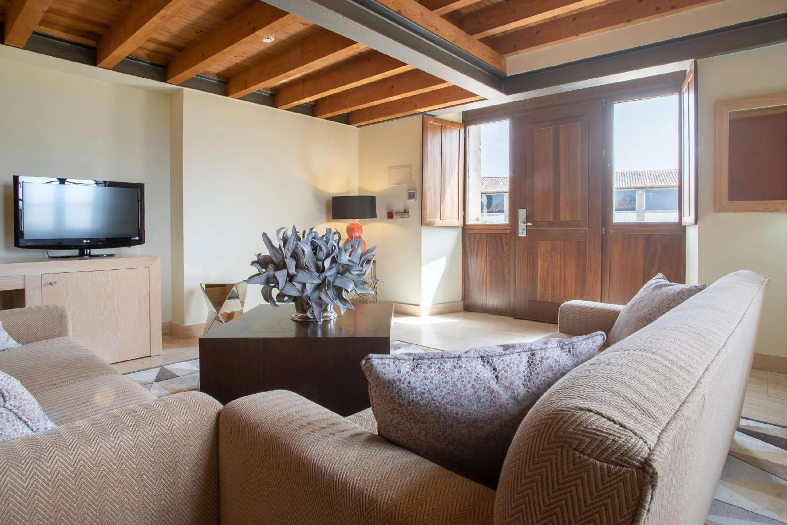 TV and multimedia in Izan Puerta de Gredos