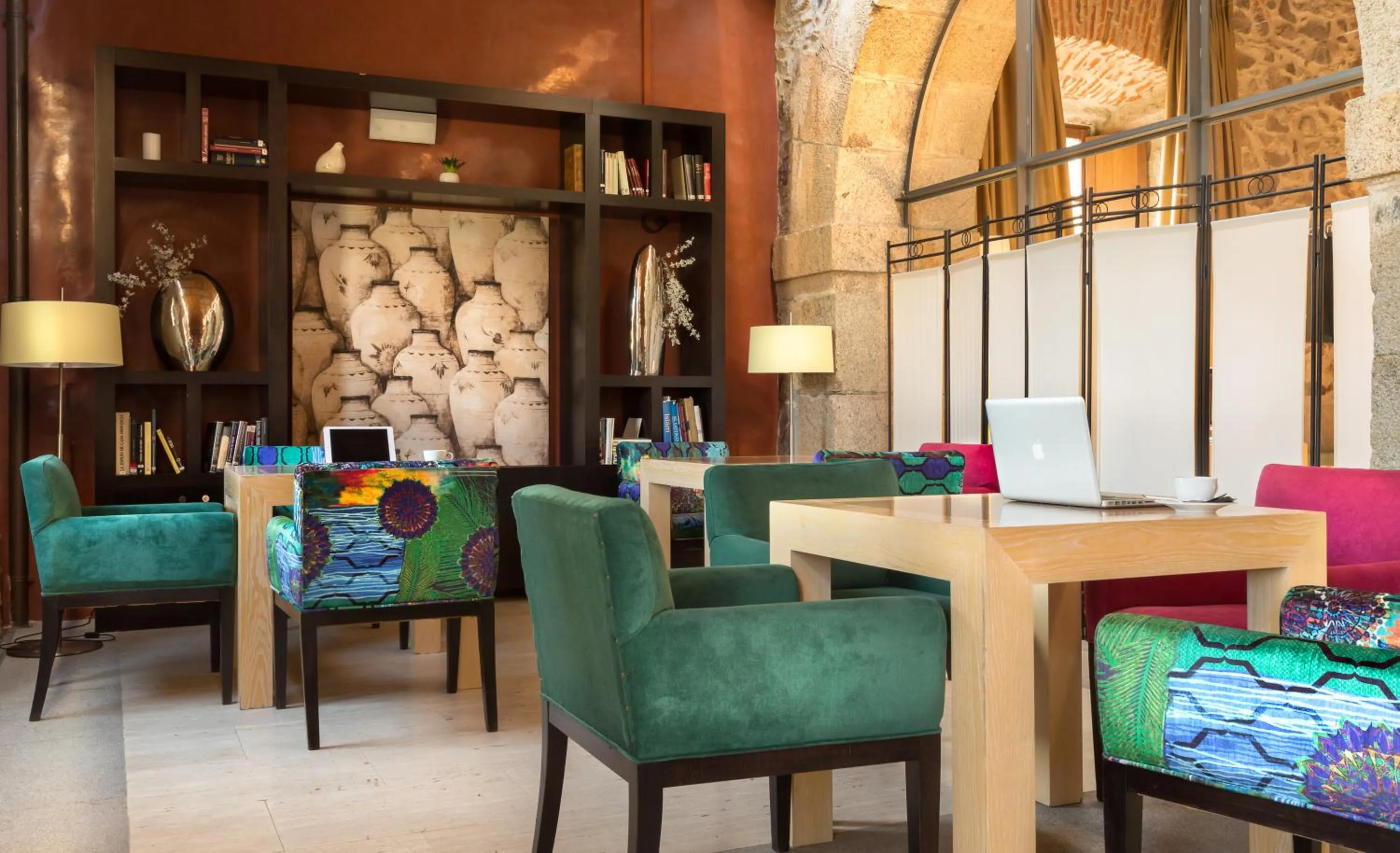 Library in Izan Puerta de Gredos