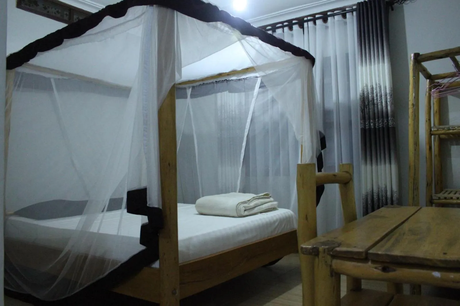 Bed in Chel and Vade Cottages