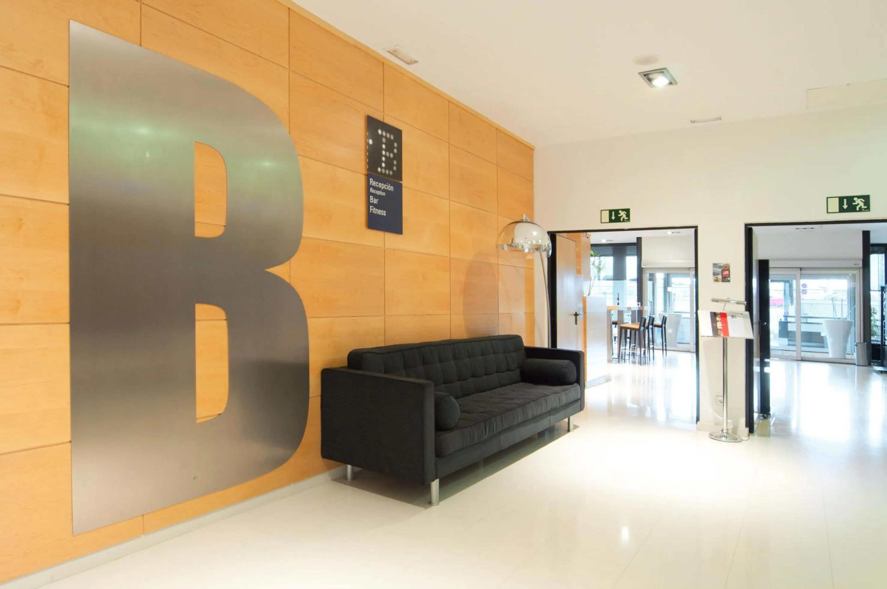 Lounge or bar in Hotel Zentral Ave