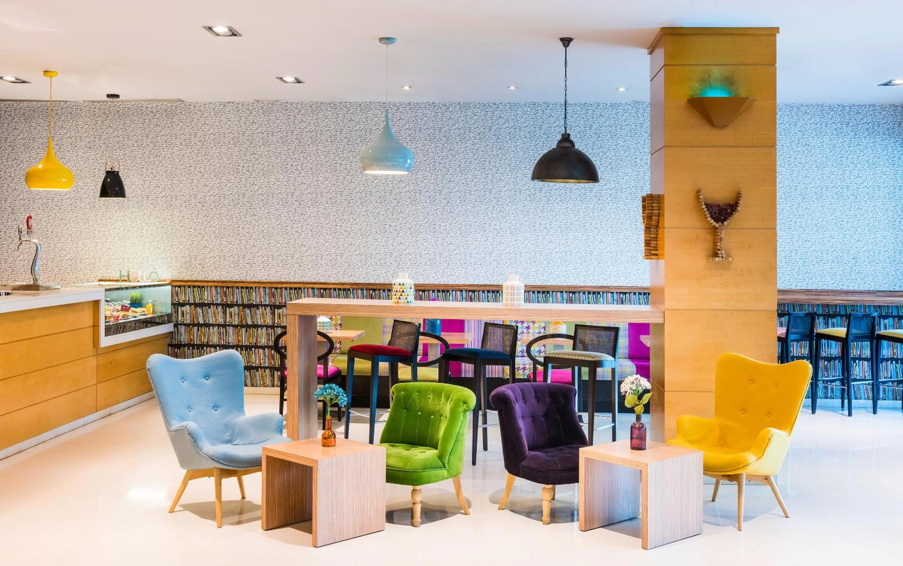 Lounge or bar in Hotel Zentral Ave