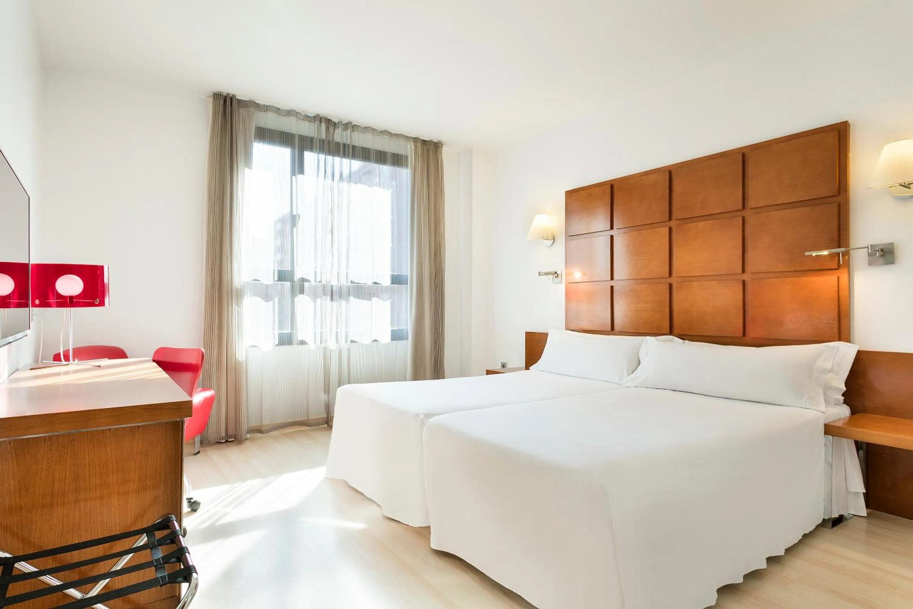 Photo of the whole room, Bed in Hotel Zentral Ave