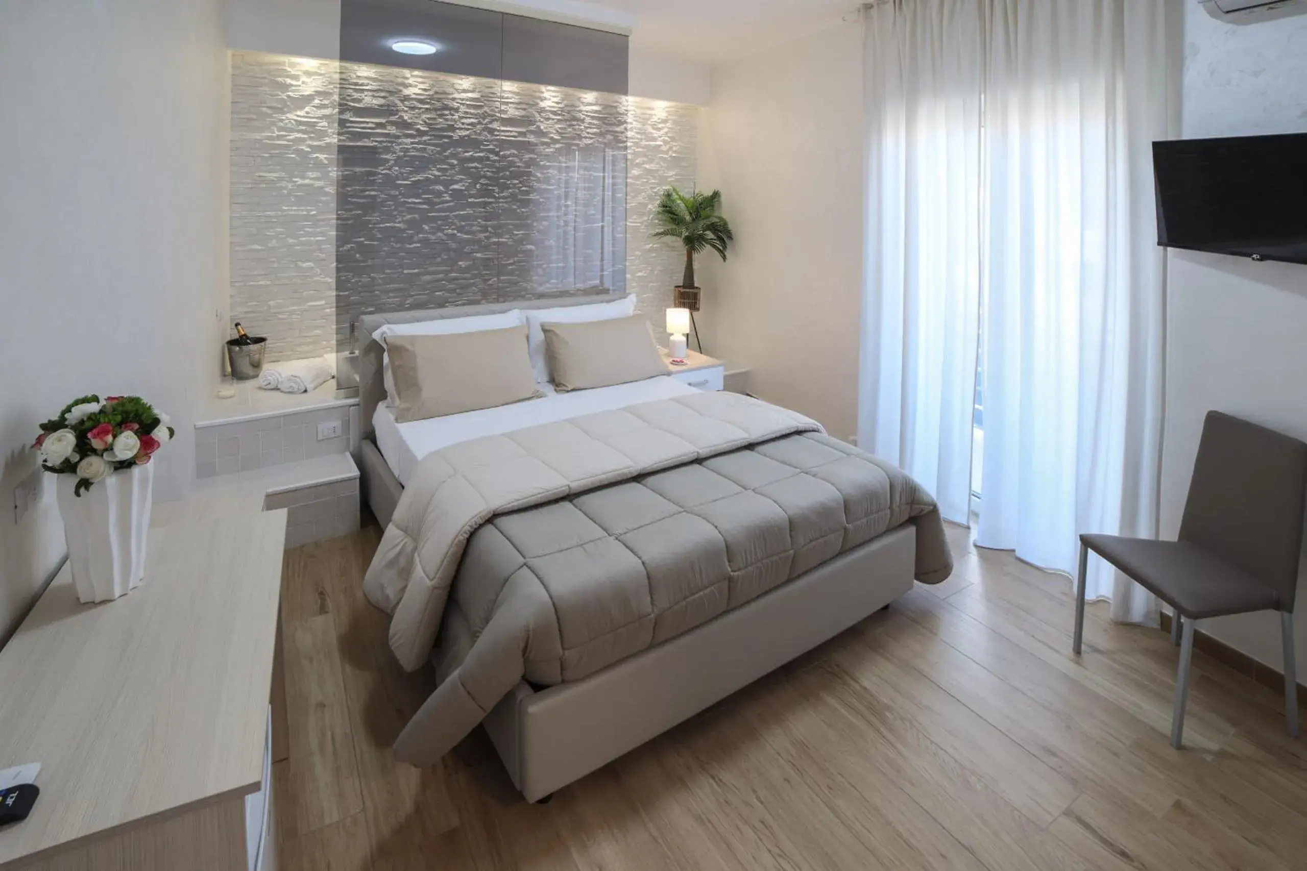 Suite with Hot Tub in GREEN - Bed and Breakfast a Castrovillari Suite with Hot Tub in GREEN - Bed and Breakfast a Castrovillari