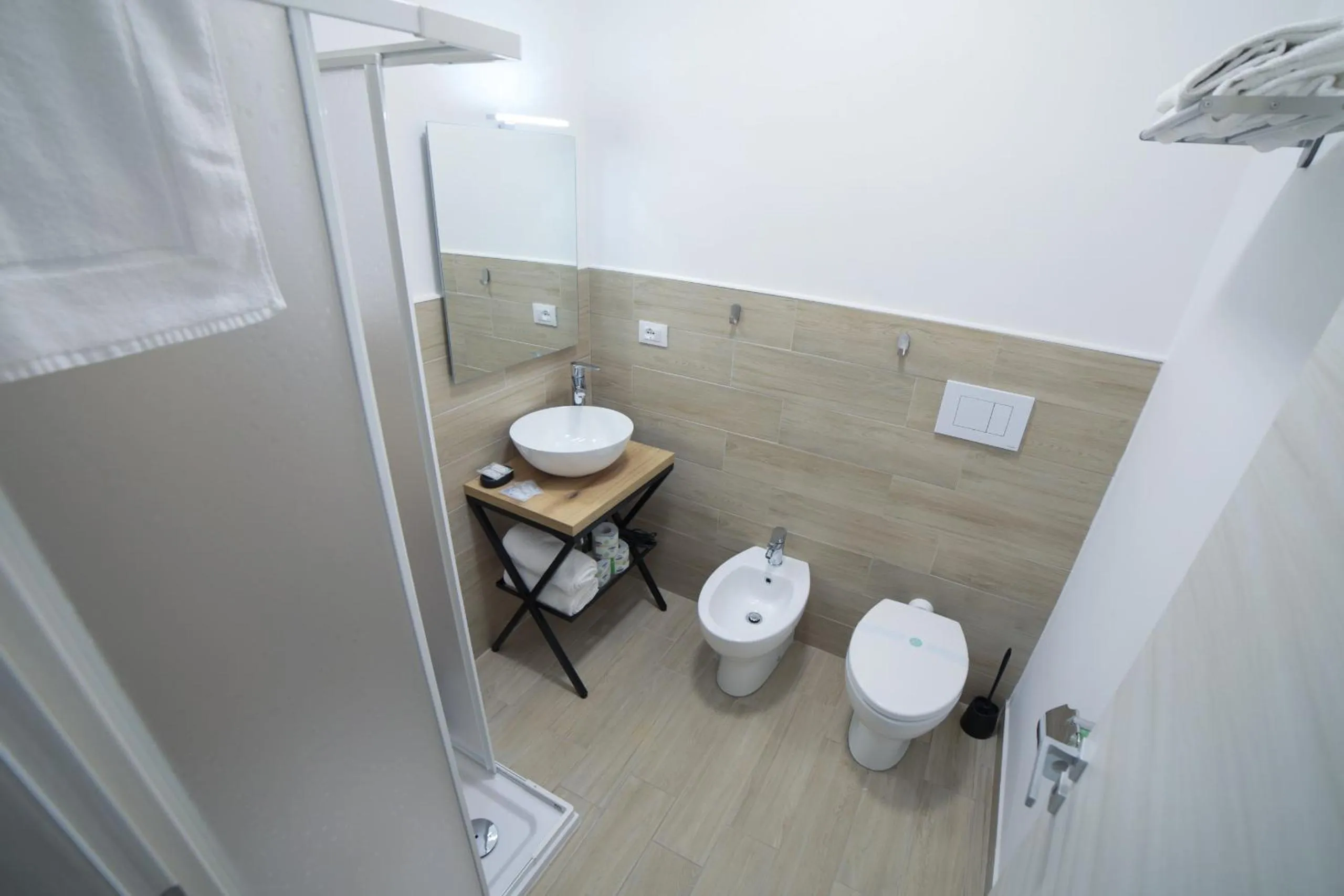 Shower in GREEN - Bed and Breakfast a Castrovillari