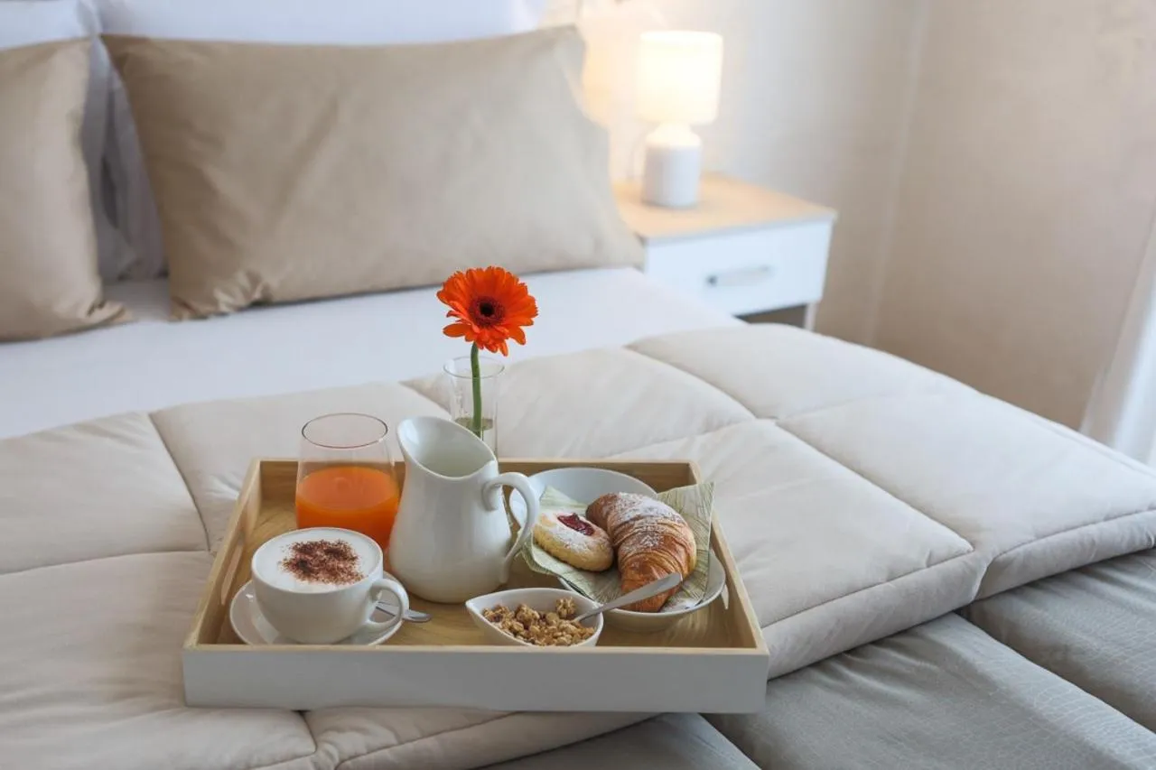 Breakfast, Bed in GREEN - Bed and Breakfast a Castrovillari