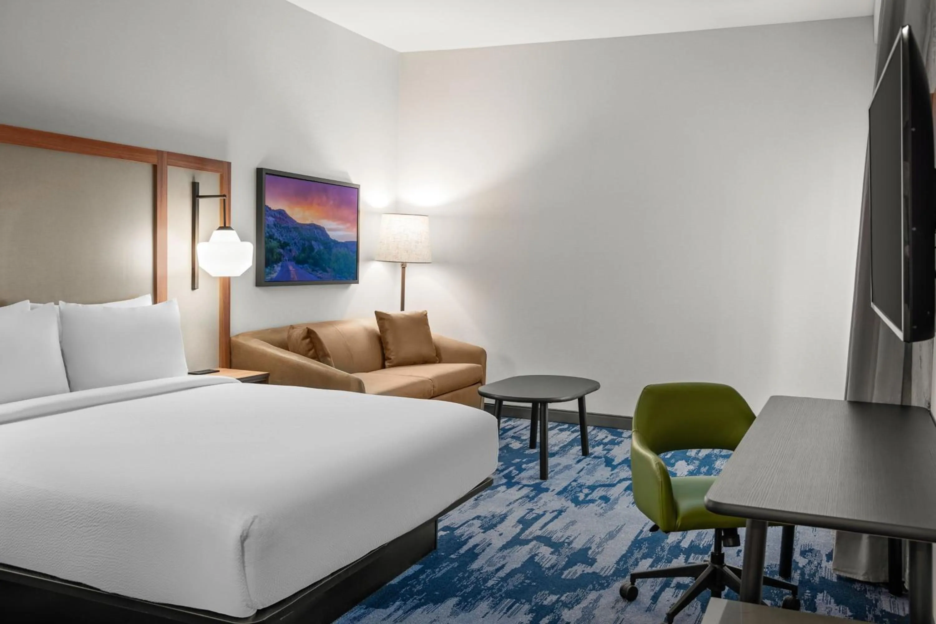 Photo of the whole room, Bed in Fairfield Inn & Suites Austin Downtown