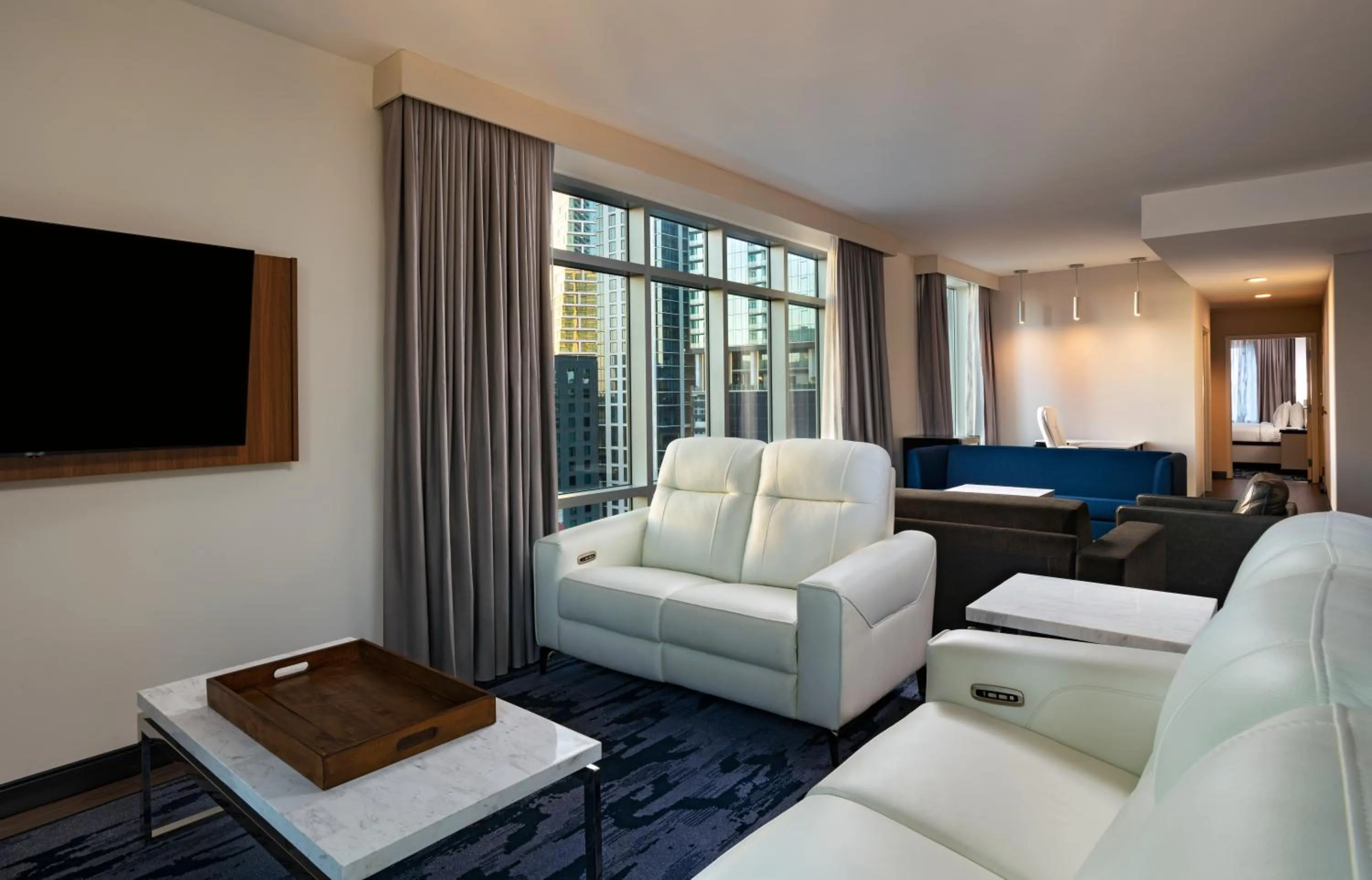 TV and multimedia in Fairfield Inn & Suites Austin Downtown