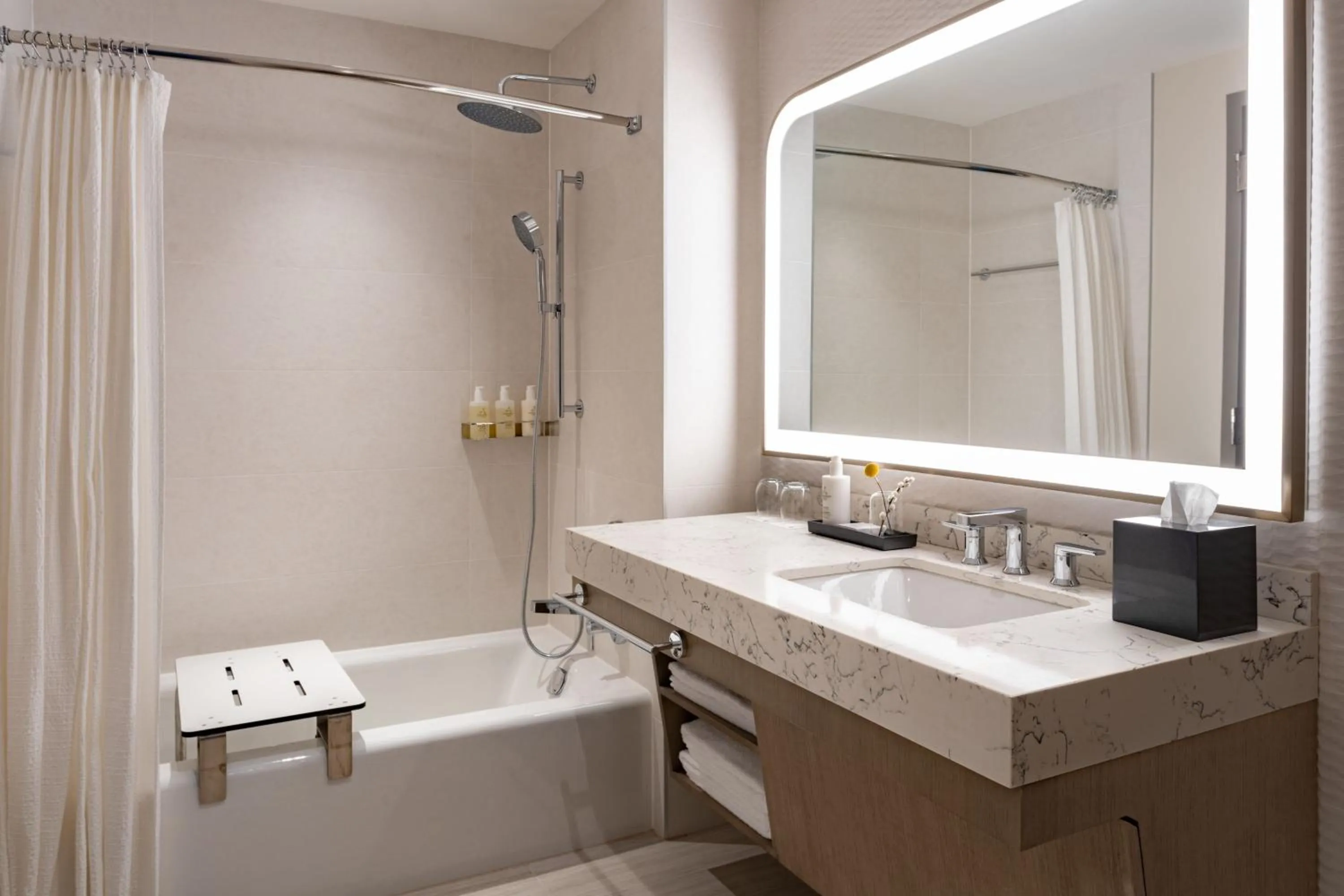 Photo of the whole room in JW Marriott Clearwater Beach Resort & Spa