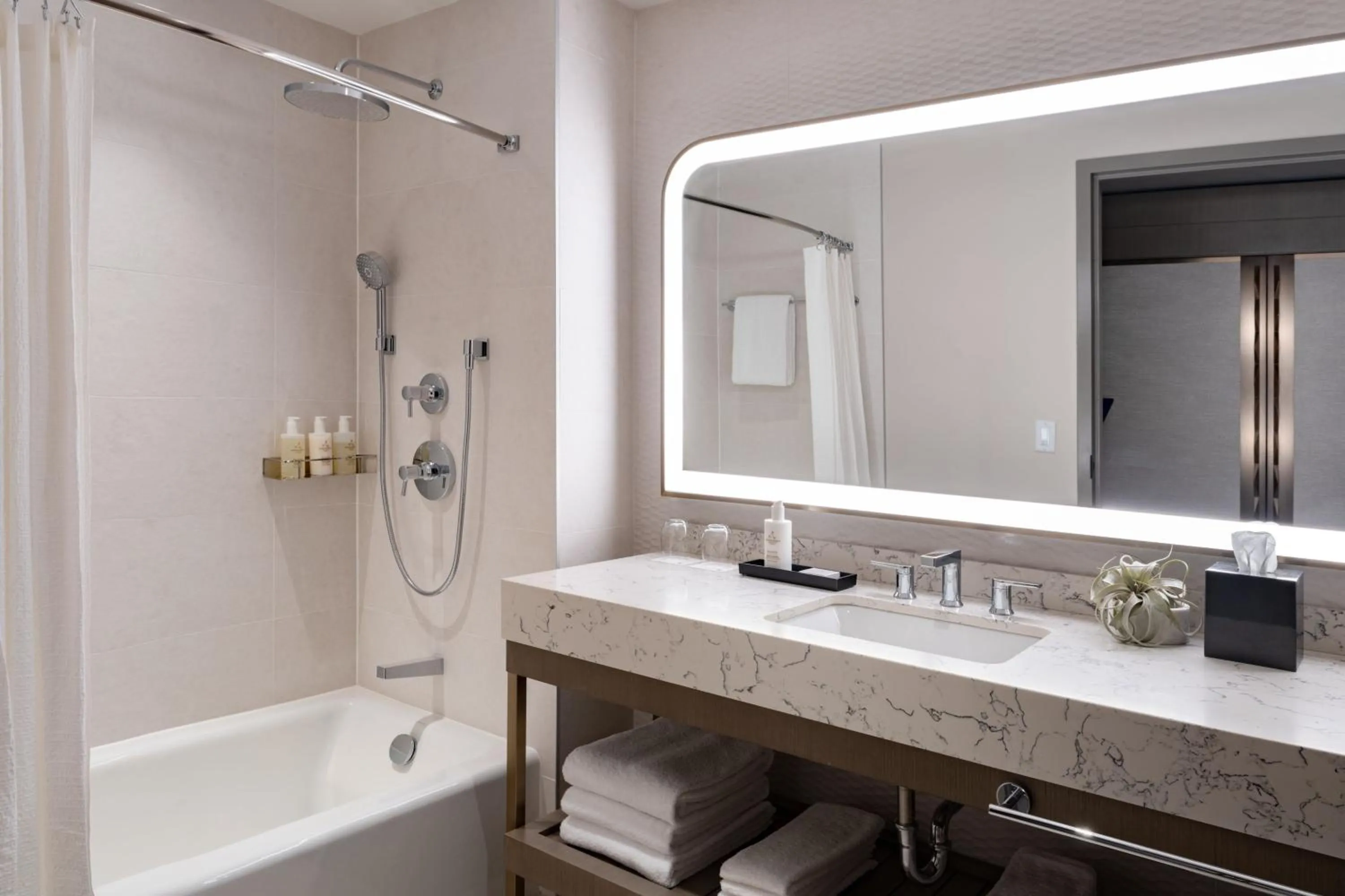 Photo of the whole room in JW Marriott Clearwater Beach Resort & Spa