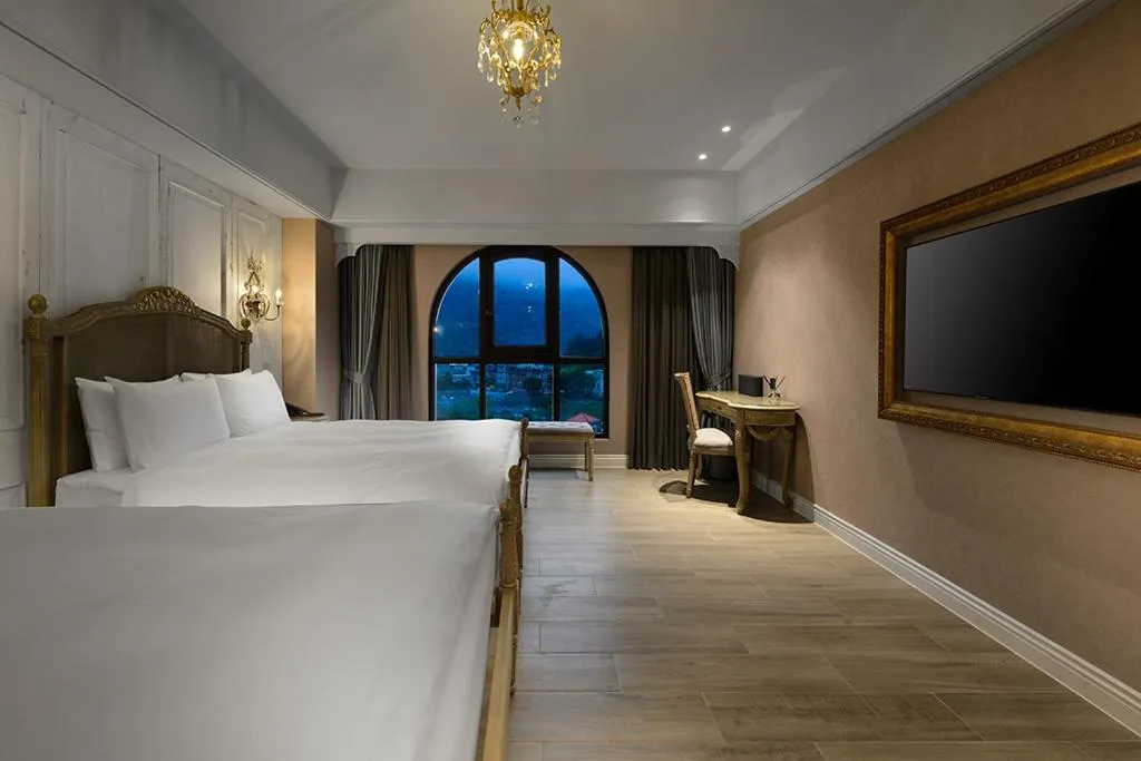 Bed in 格拉斯行館 Grasse Grace Manor 苗栗唯一SLH會員