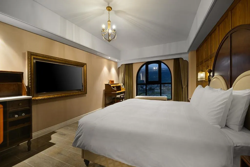 Bed in 格拉斯行館 Grasse Grace Manor 苗栗唯一SLH會員