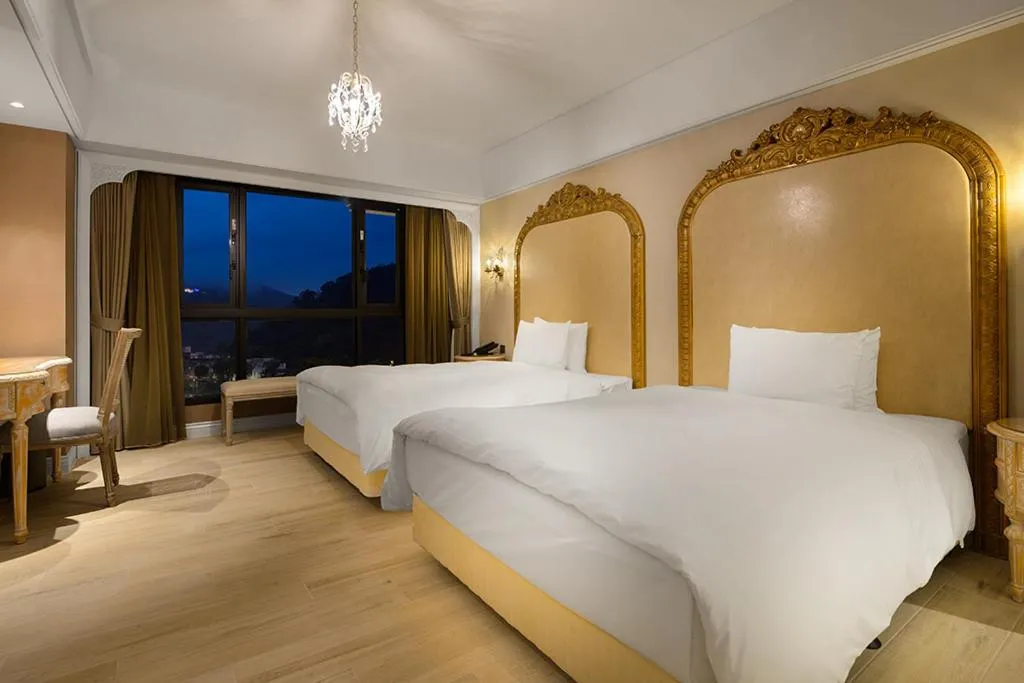 Bed in 格拉斯行館 Grasse Grace Manor 苗栗唯一SLH會員