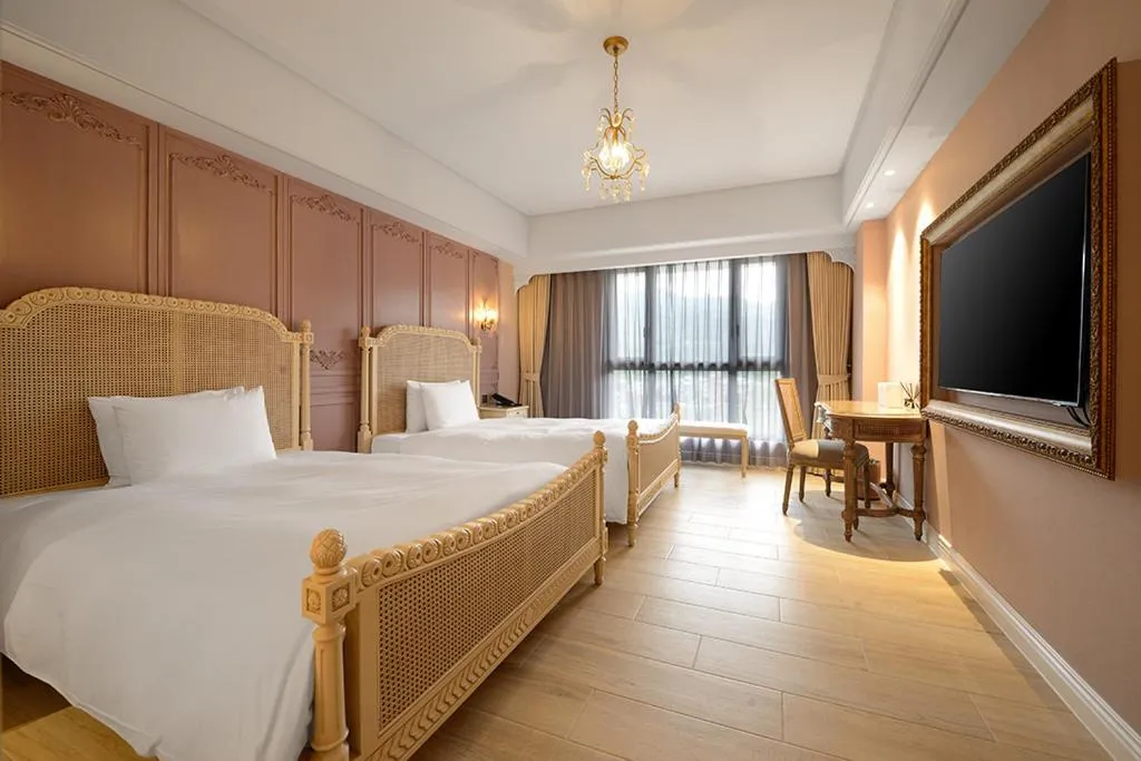 Bed in 格拉斯行館 Grasse Grace Manor 苗栗唯一SLH會員