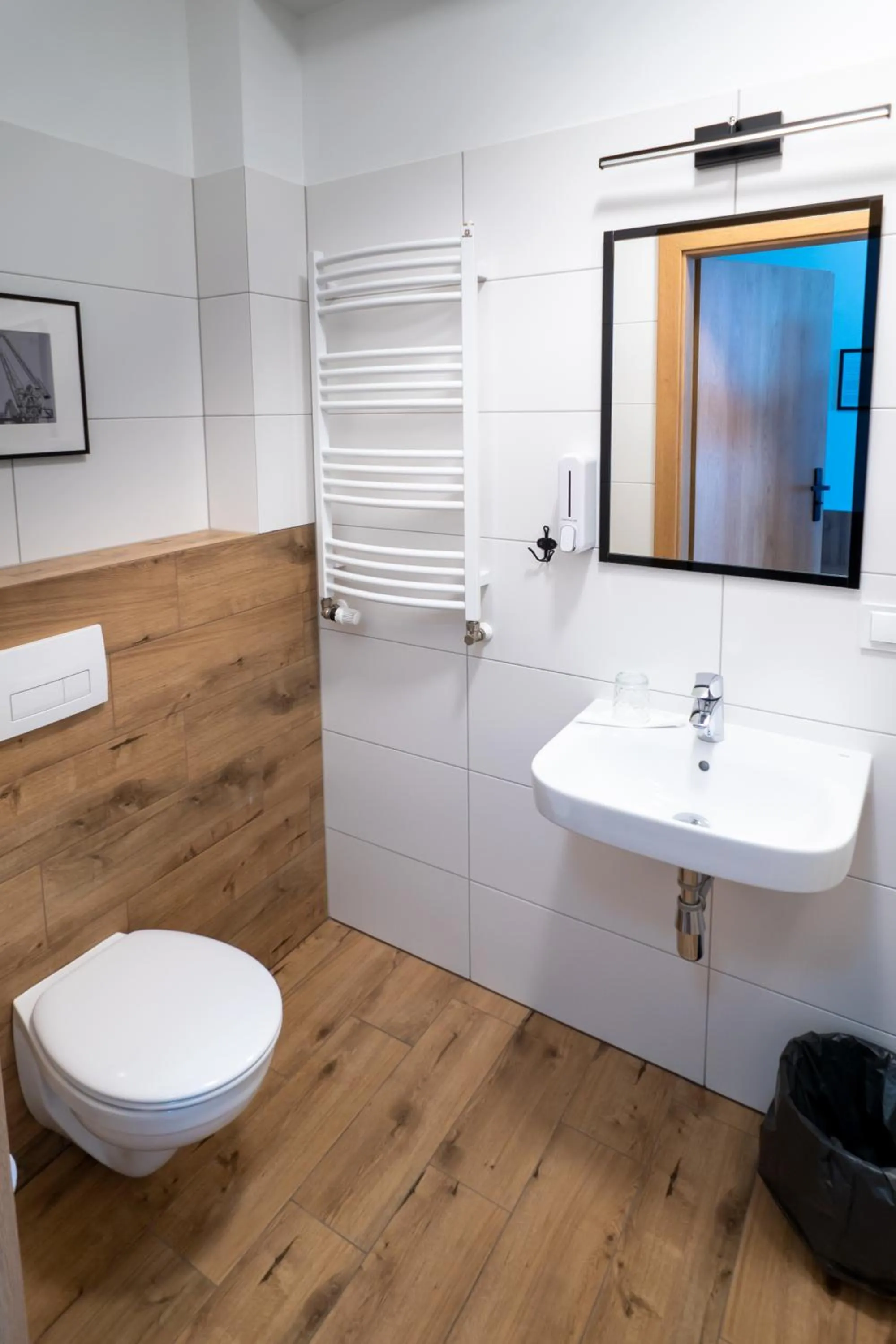 Bathroom in Sleep Port B&B - bezpłatny parking