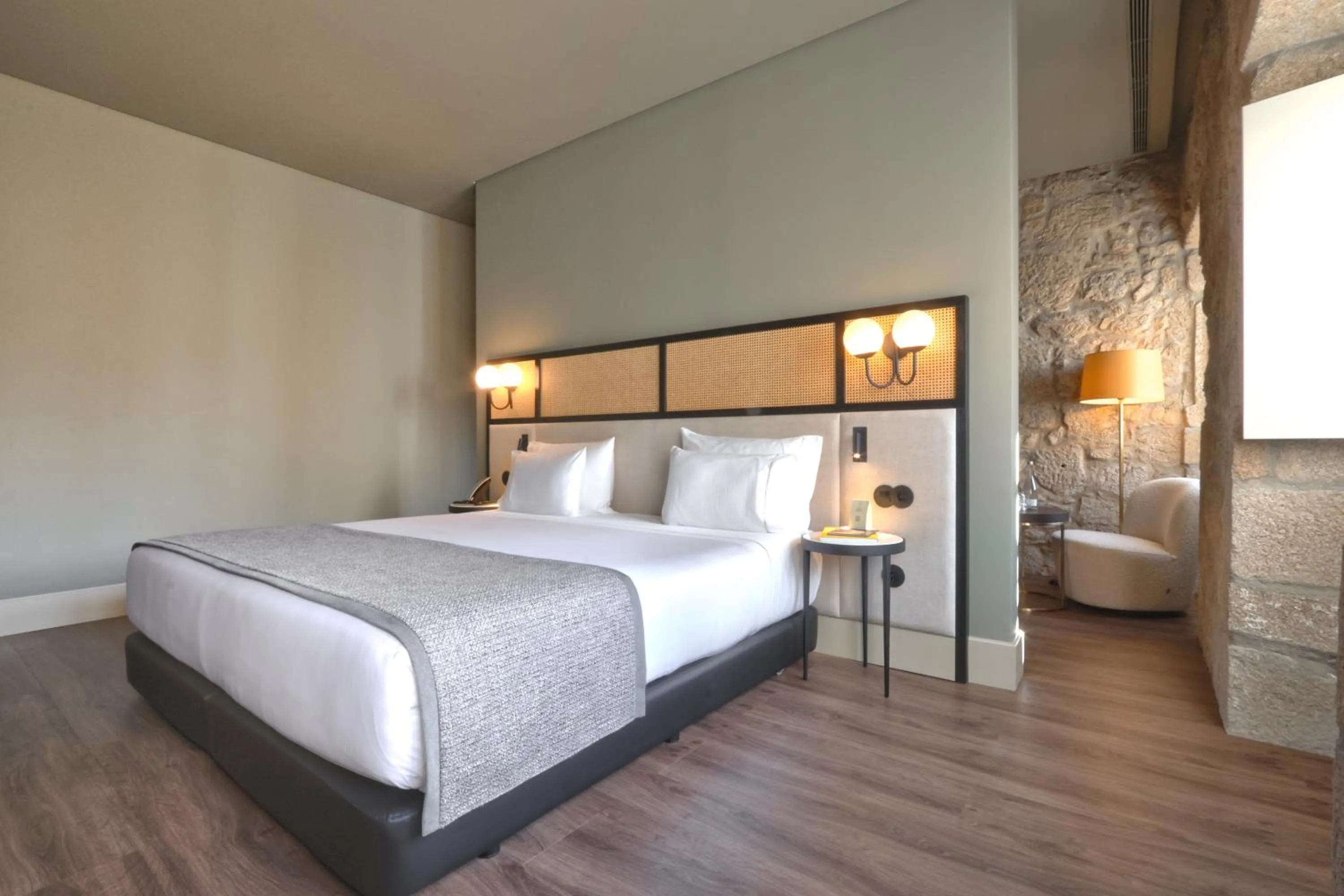 Bedroom, Bed in Timbre Virtudes