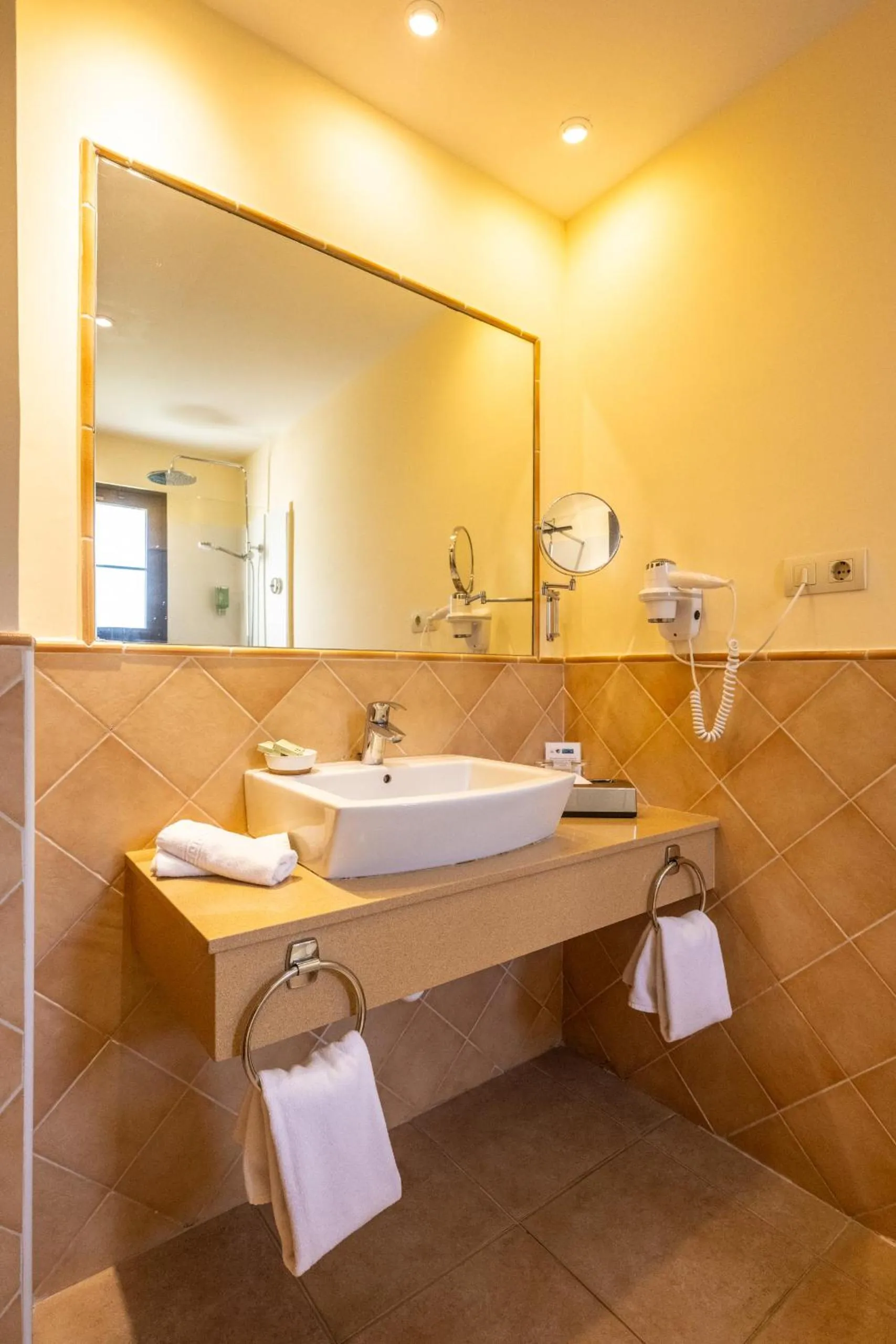 Bathroom in Luz Del Mar