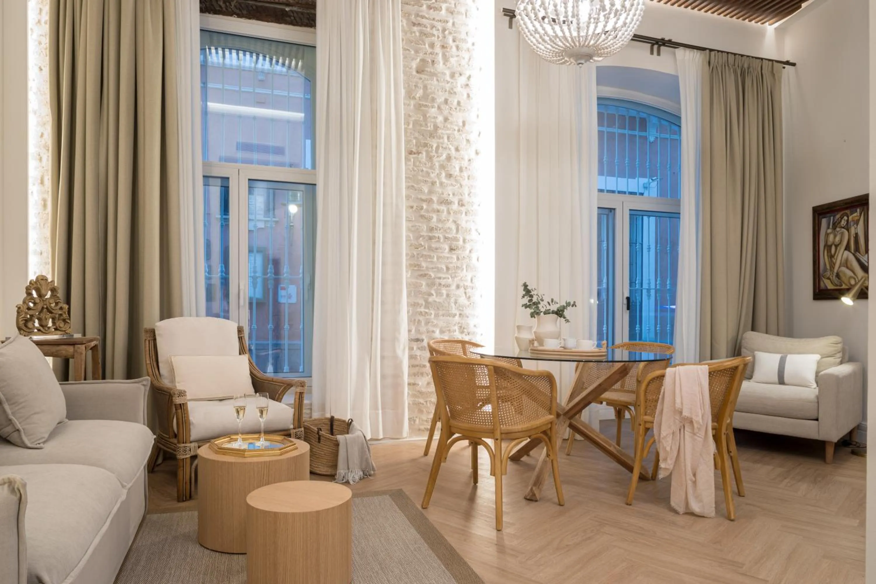 Living room in Mylu Suites by Puerta Catedral