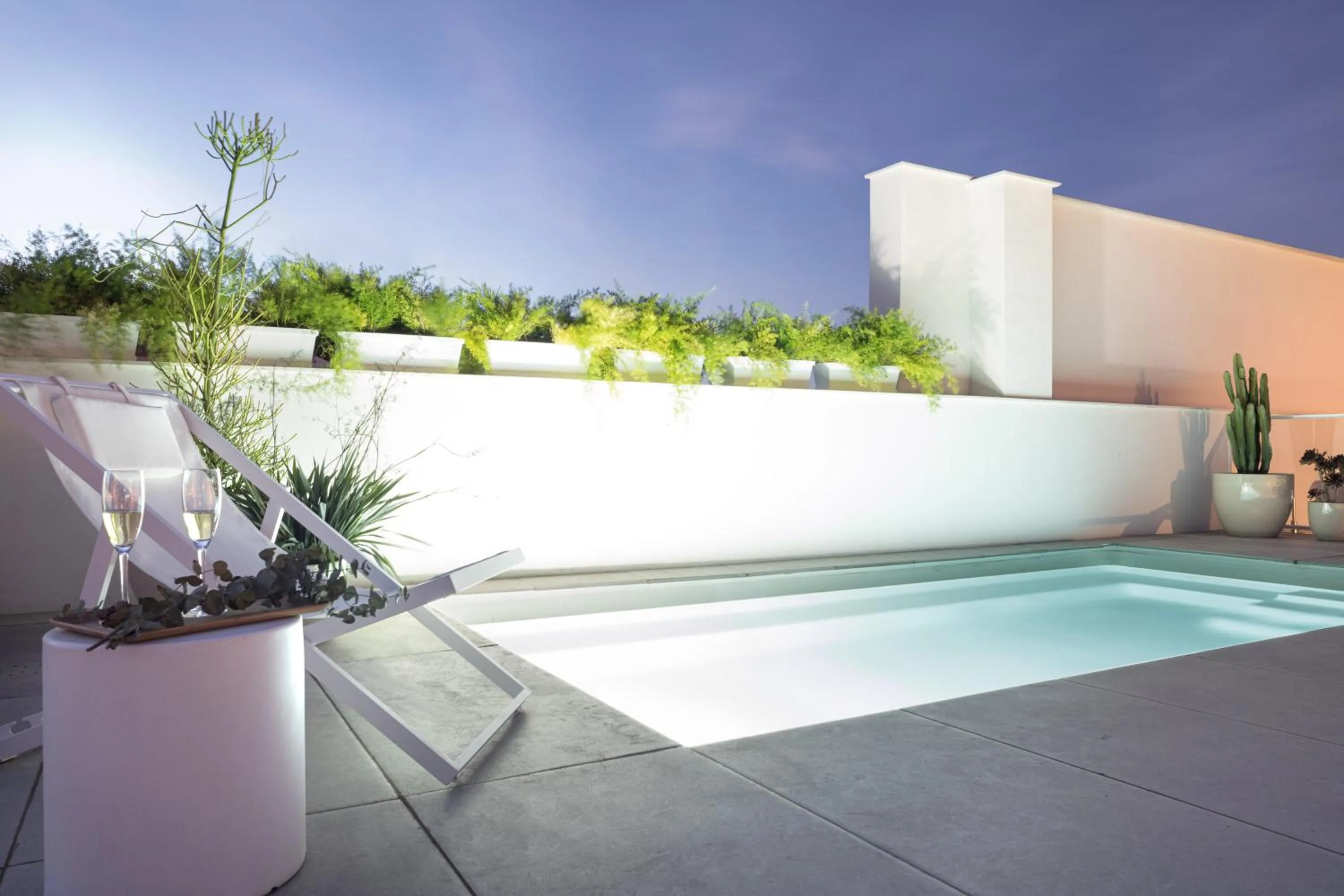 Pool view in Mylu Suites by Puerta Catedral