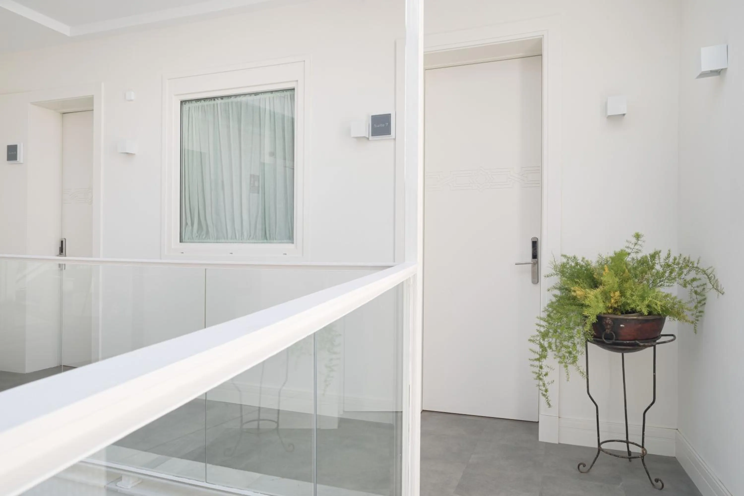 Facade/entrance in Mylu Suites by Puerta Catedral