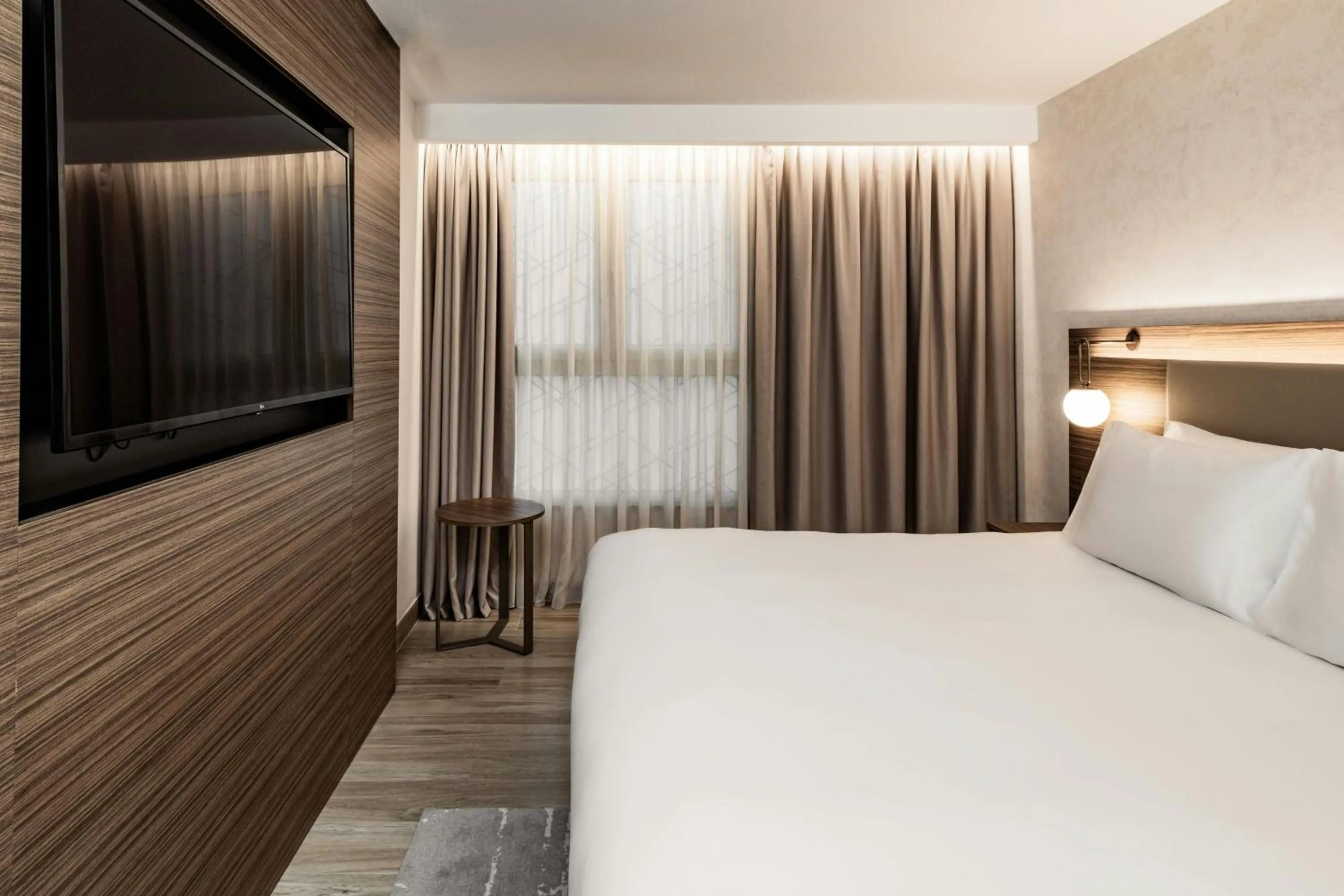 Photo of the whole room, Bed in AC Hotel by Marriott St Julian's