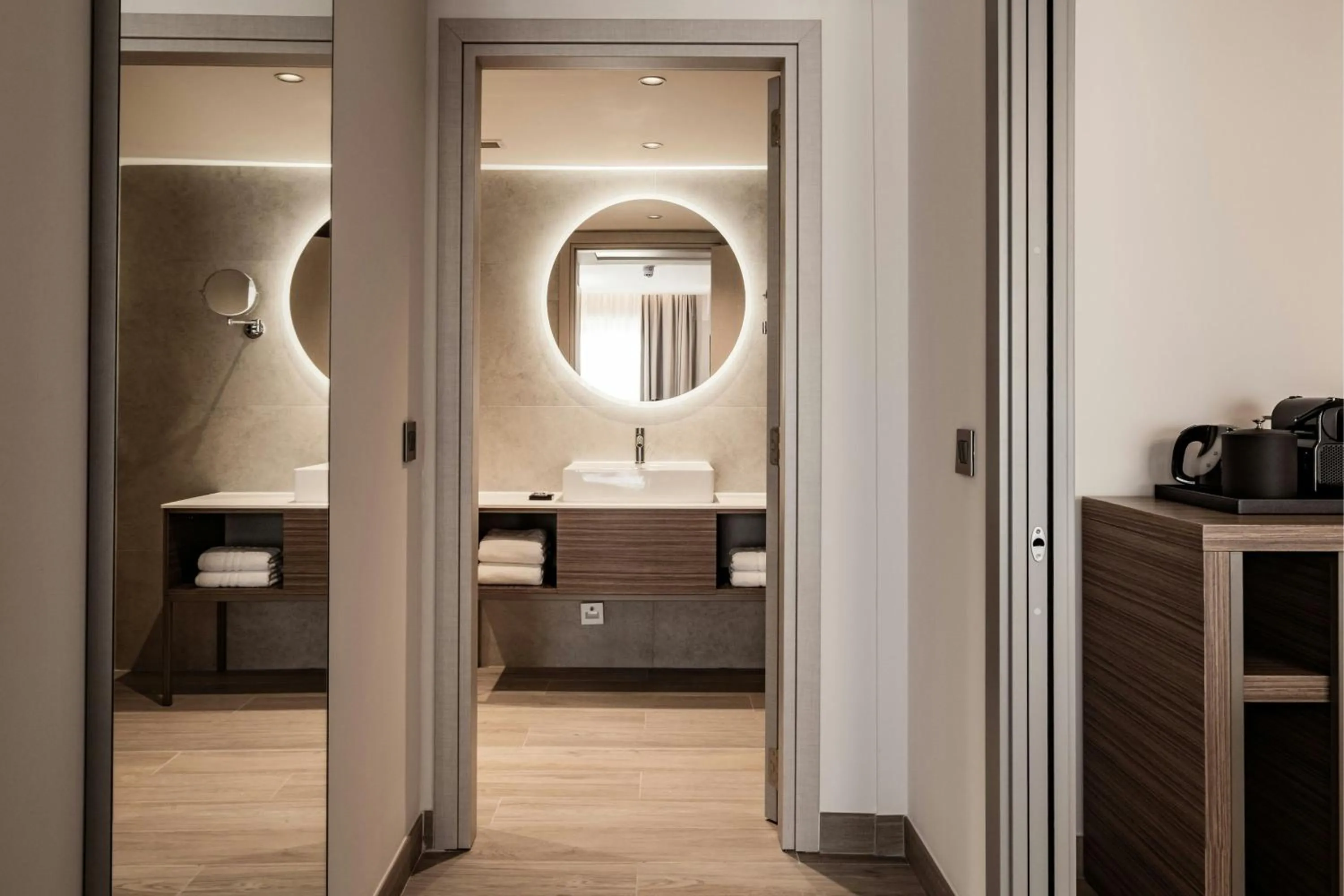 Bathroom, Bed in AC Hotel by Marriott St Julian's