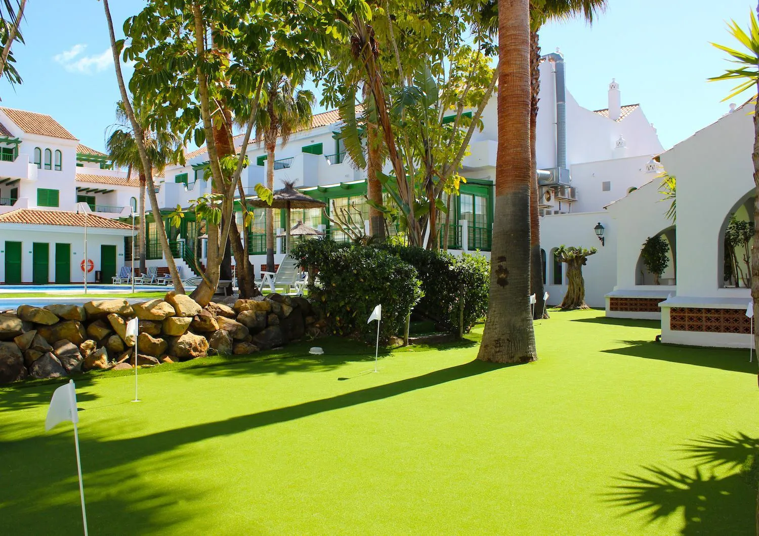 Garden in Hotel Apartamentos Manilva Sun