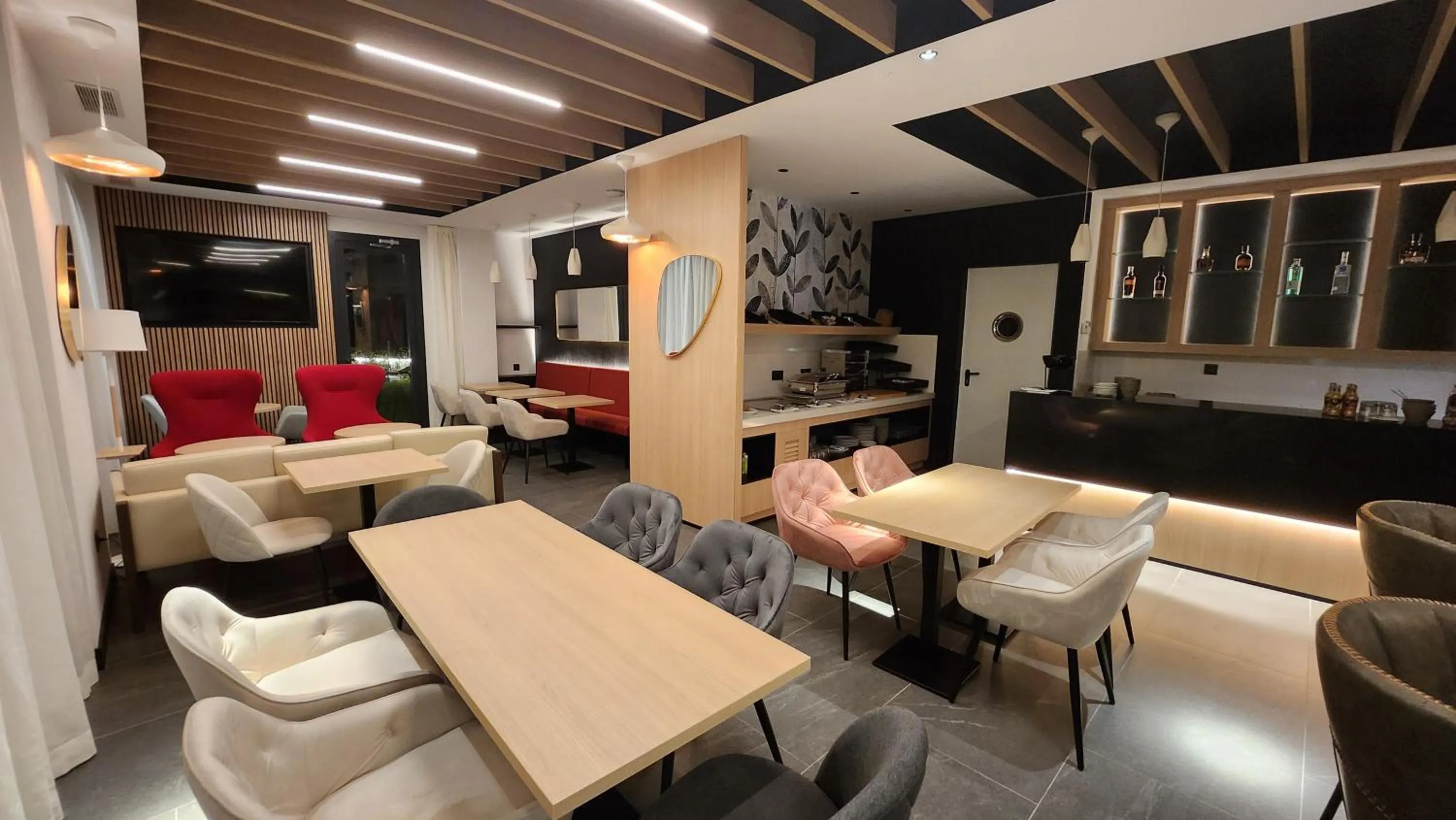 Breakfast in Sercotel Plana Suites