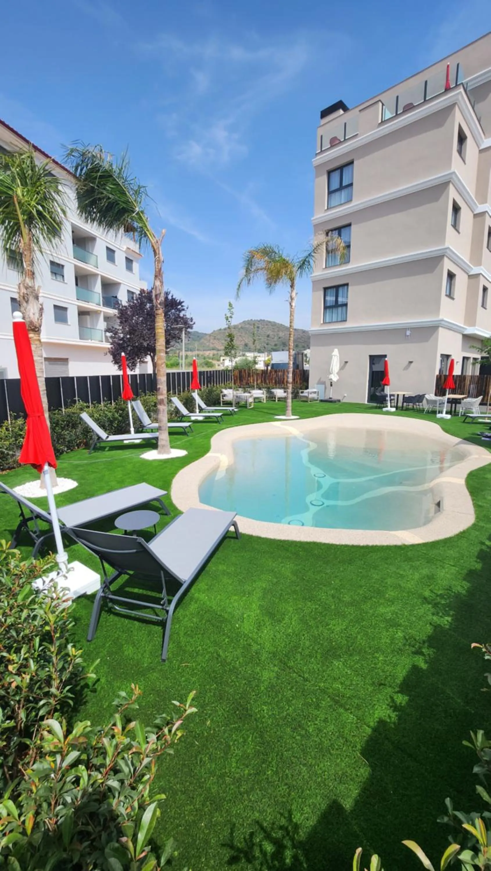 Solarium in Sercotel Plana Suites