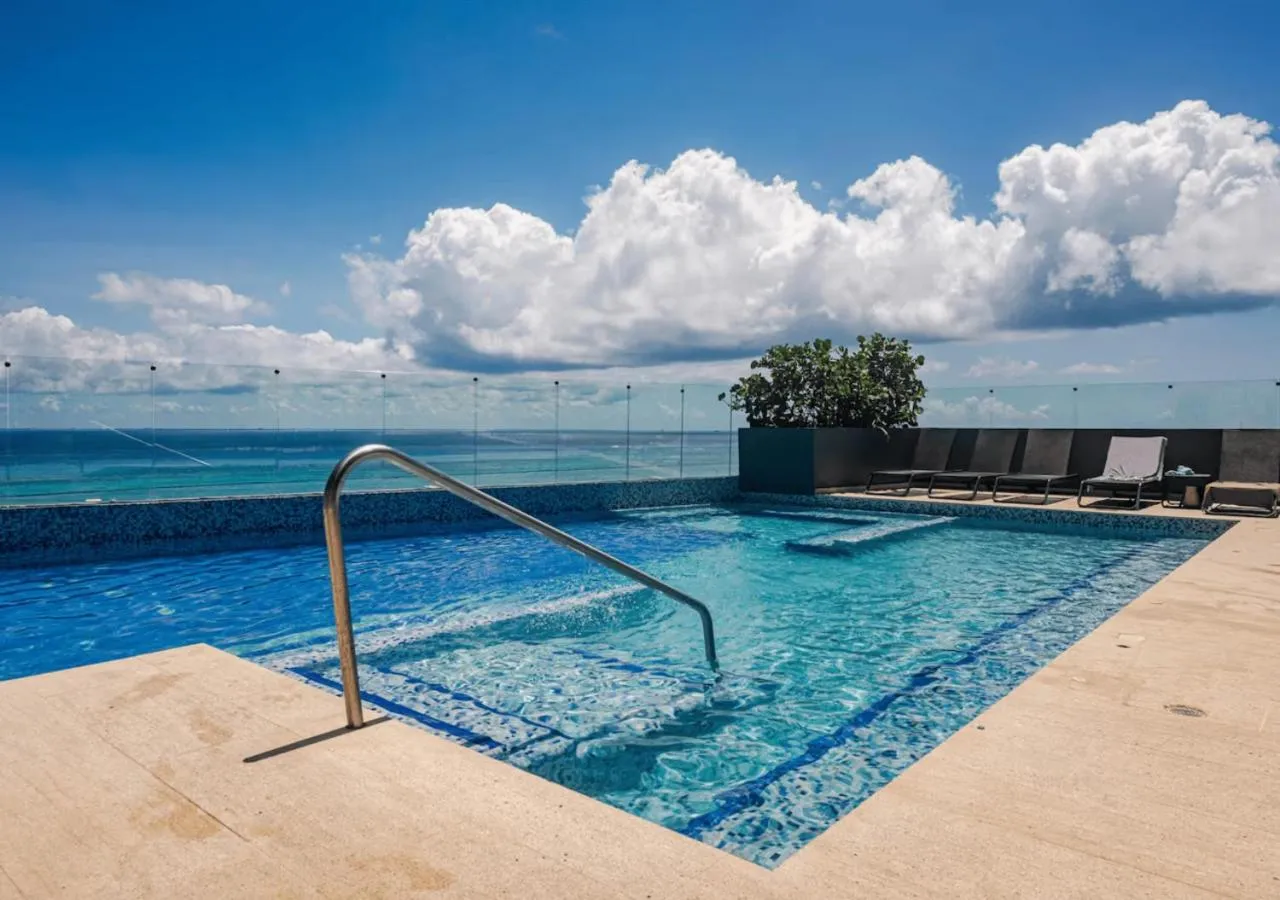 Day in Luxury 1BR Condo Prime Location