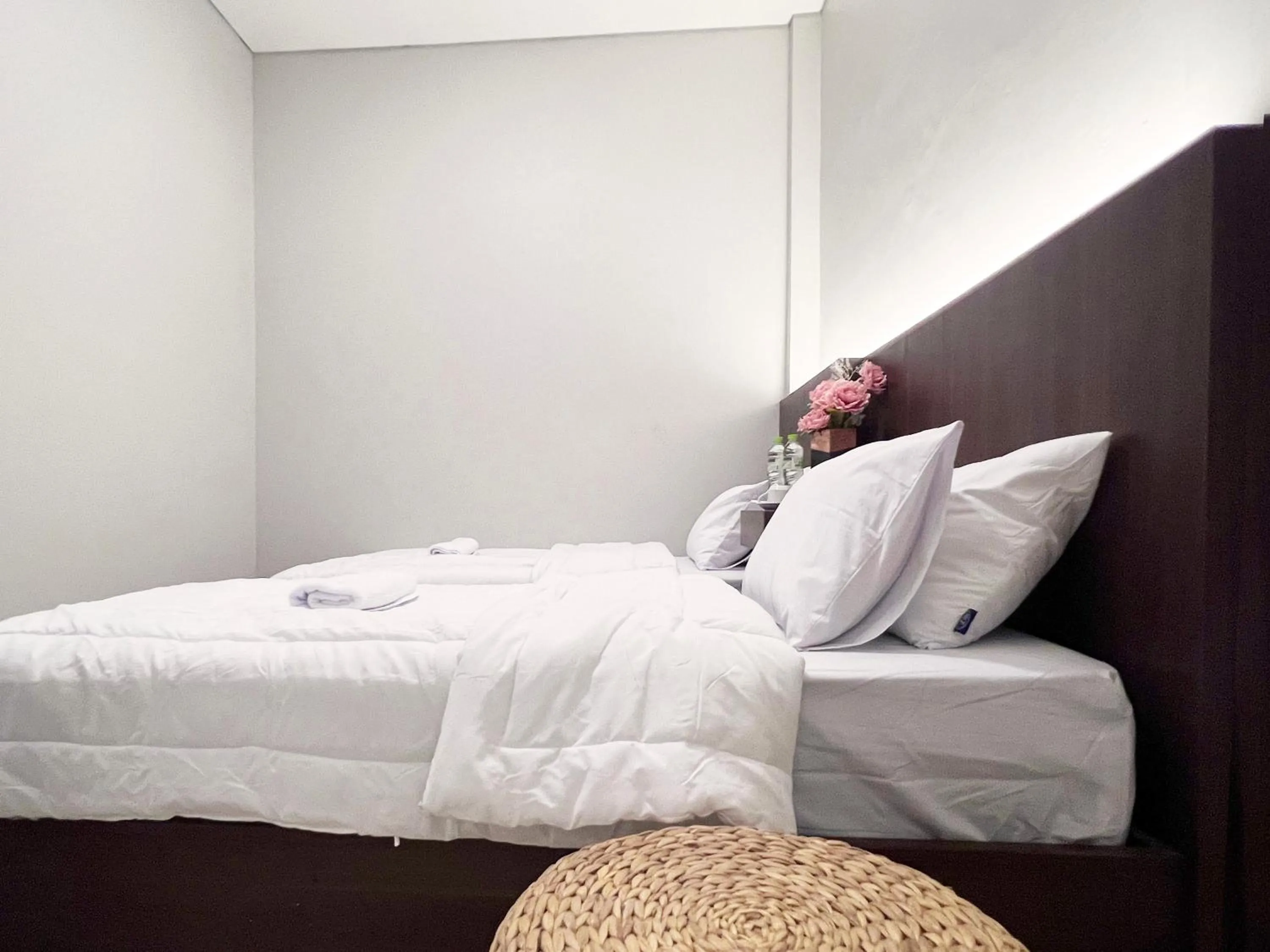 Bed in Sleep Studio Hotel City Center Surabaya