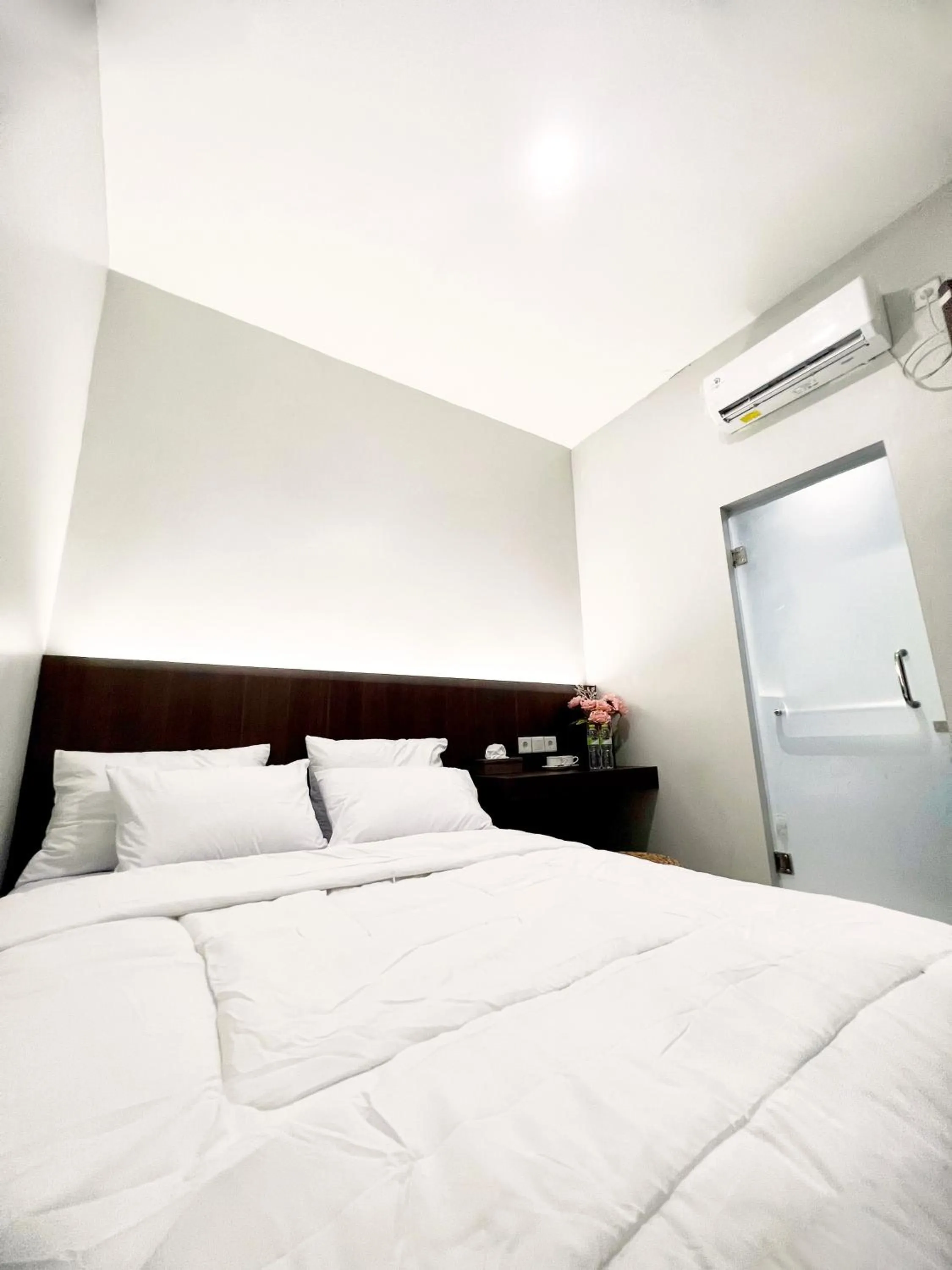 Bed in Sleep Studio Hotel City Center Surabaya