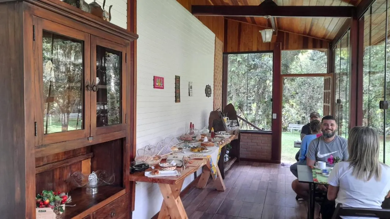 Buffet breakfast in Pousada Bosque do Visconde
