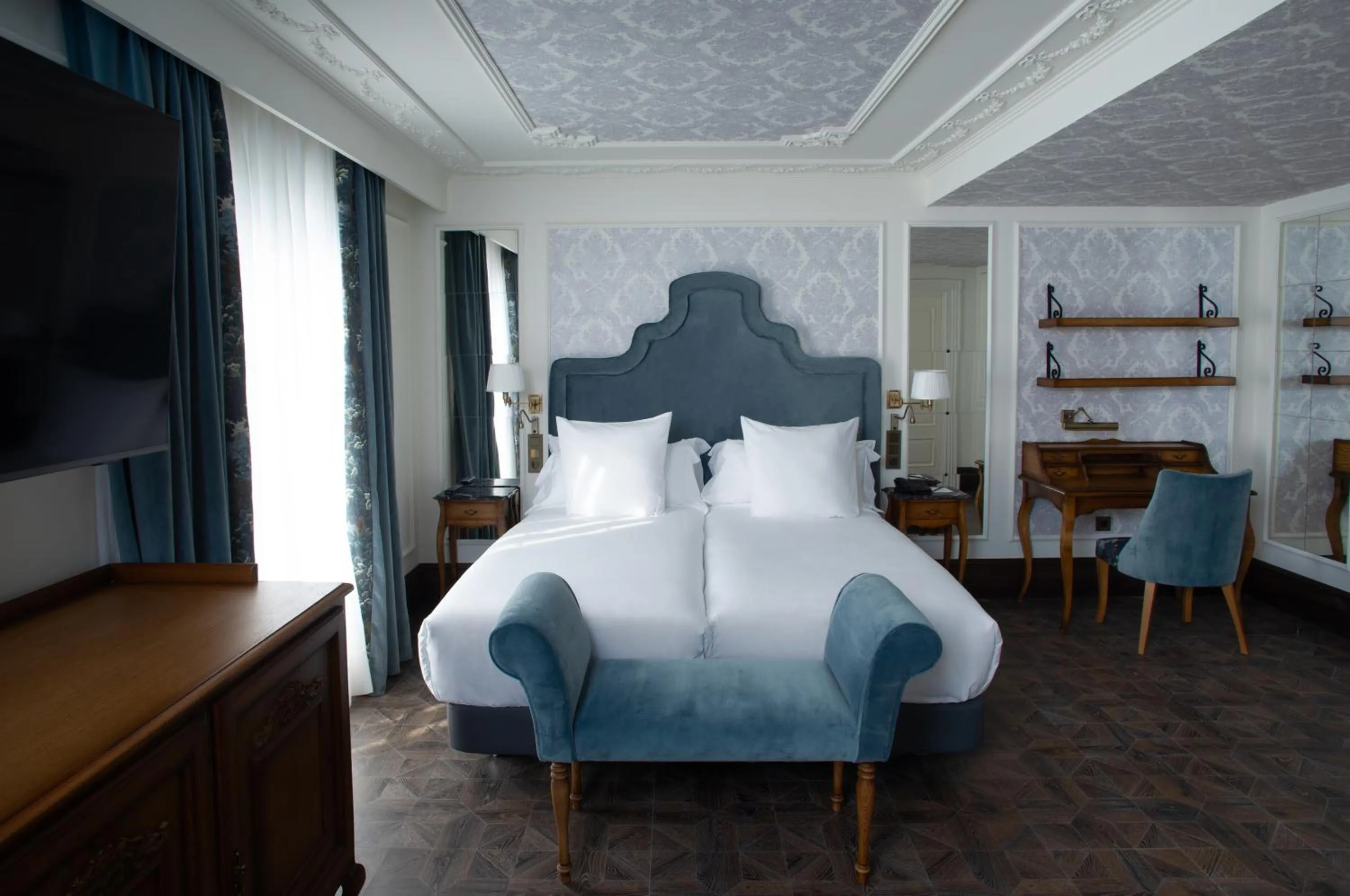 Bed in Hotel Luze Boutique San Sebastian