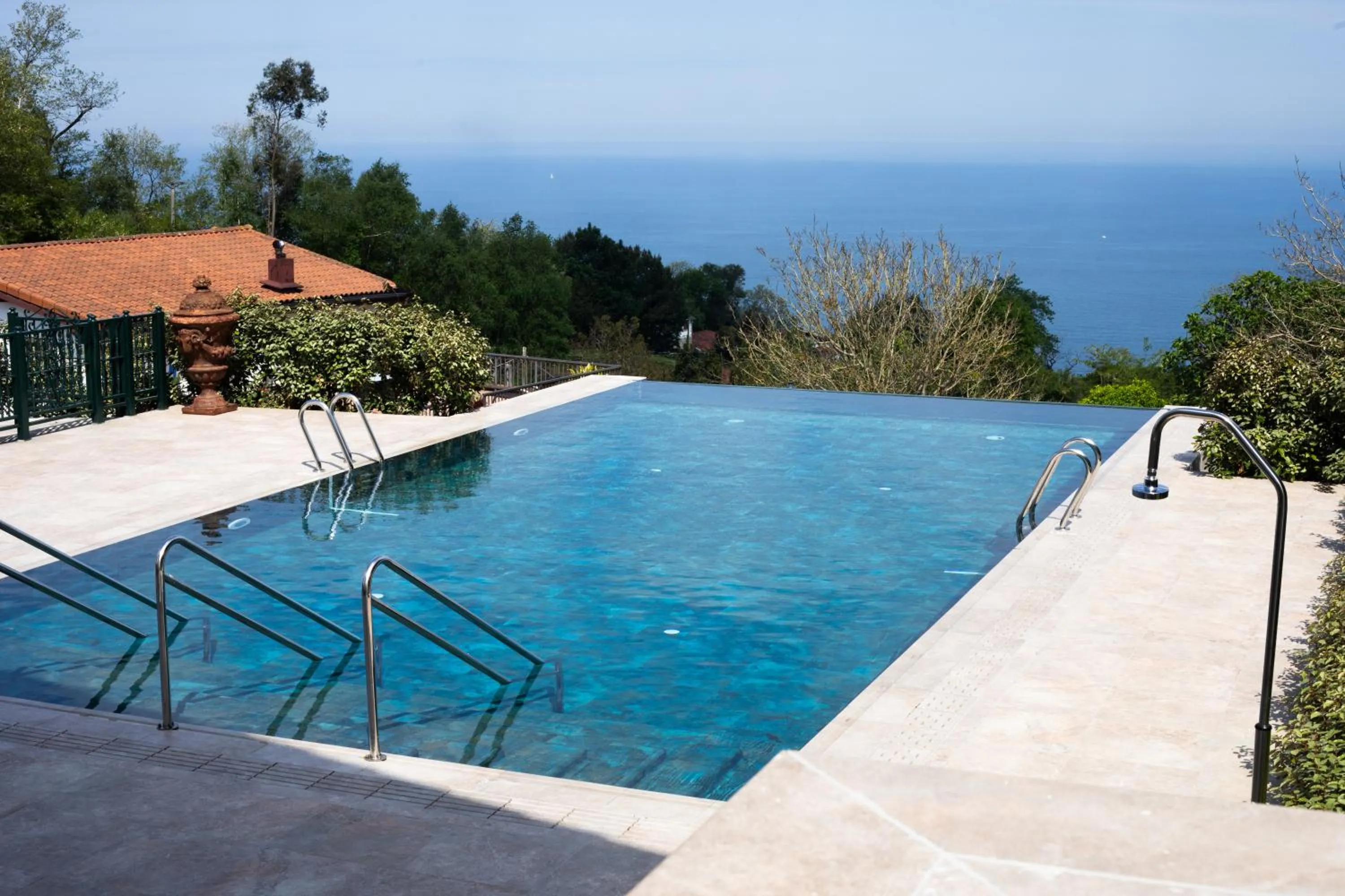 Property building in Hotel Luze Boutique San Sebastian