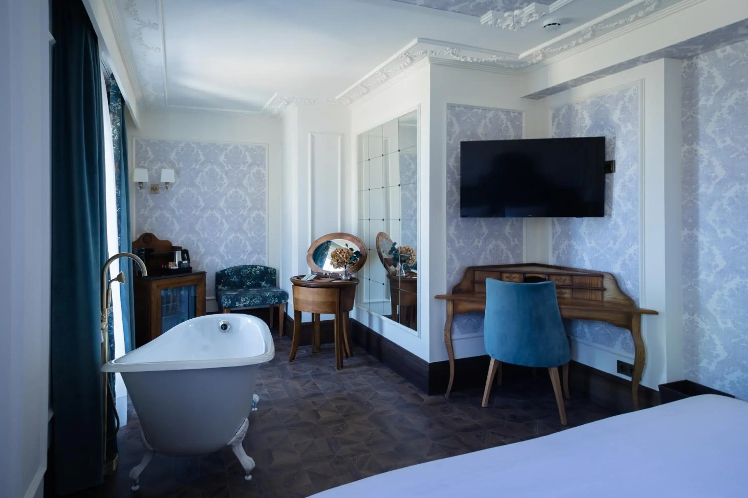 Exclusive Double Room with bathtub with Sea View in Hotel Luze Boutique San Sebastian Exclusive Double Room with bathtub with Sea View in Hotel Luze Boutique San Sebastian